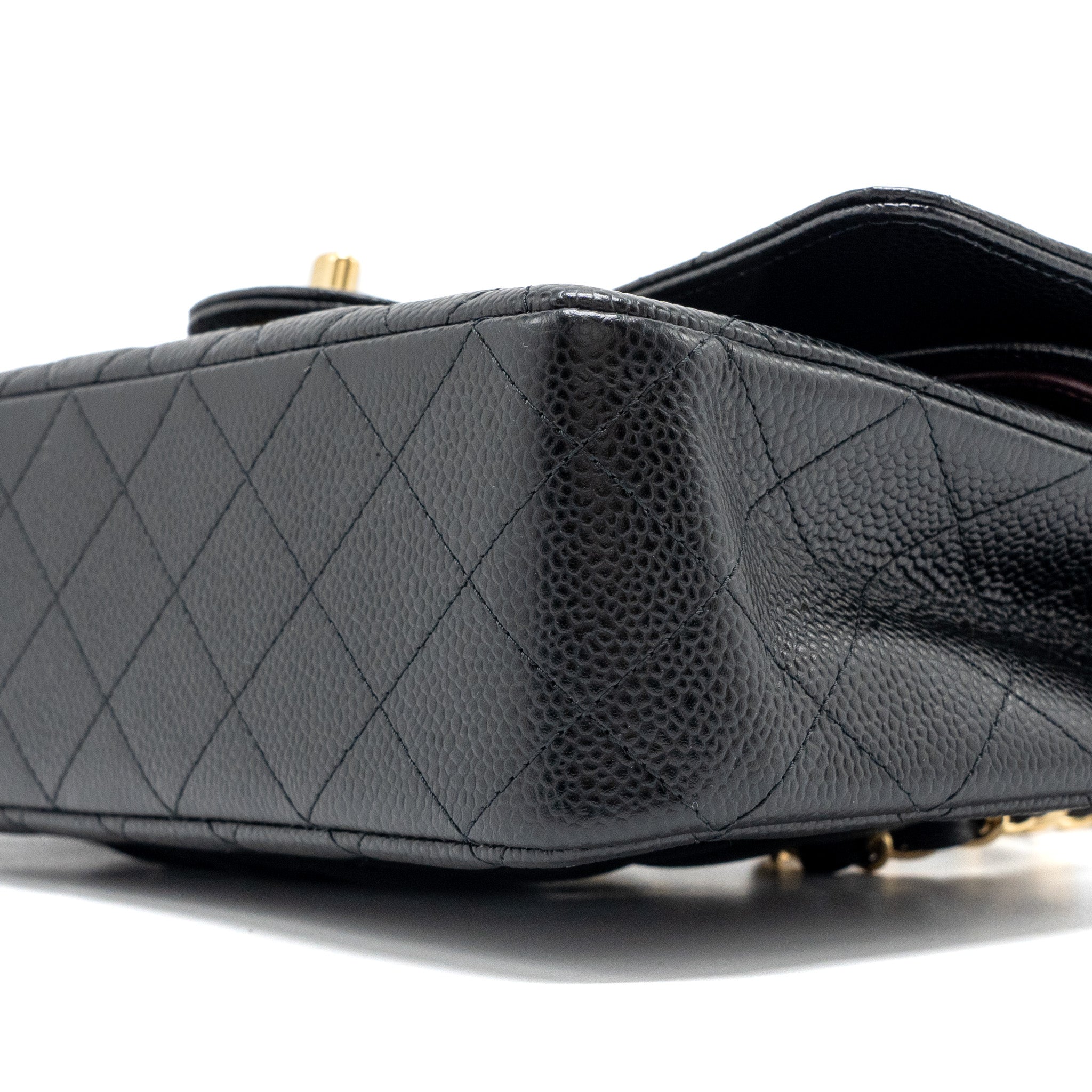 CHANEL MEDIUM CLASSIC DOUBLE FLAP BAG CAVIAR BLACK GHW