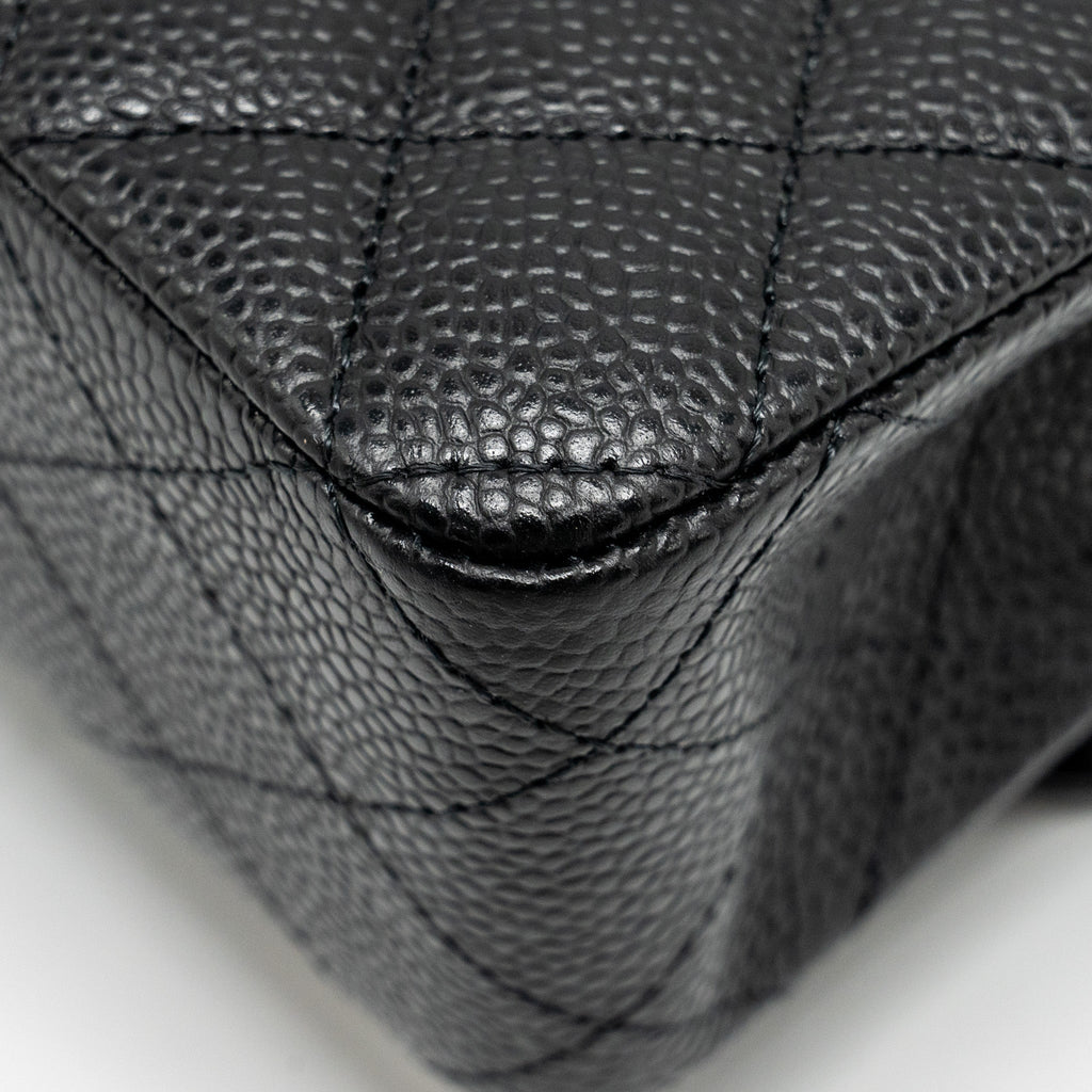 CHANEL MEDIUM CLASSIC DOUBLE FLAP BAG CAVIAR BLACK GHW (MICROCHIP)