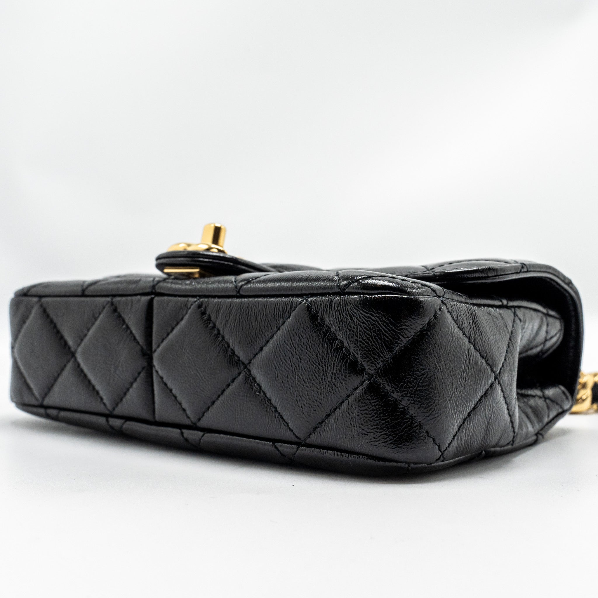 CHANEL 24B GIANT CHAIN FLAP SHOULDER BAG LAMBSKIN BLACK GHW (MICROCHIP)