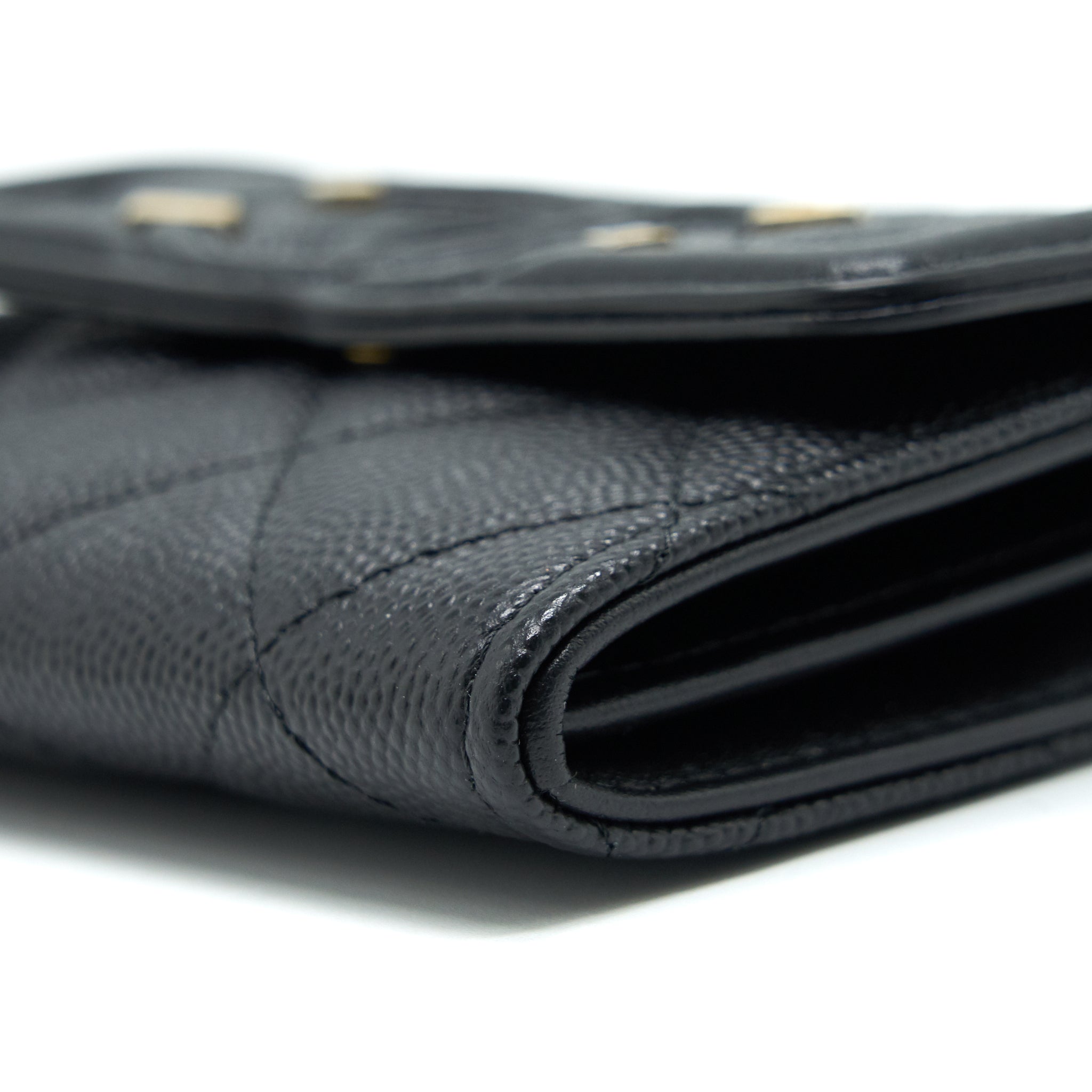 CHANEL FILIGREE FLAP CARD HOLDER CAVIAR BLACK GHW