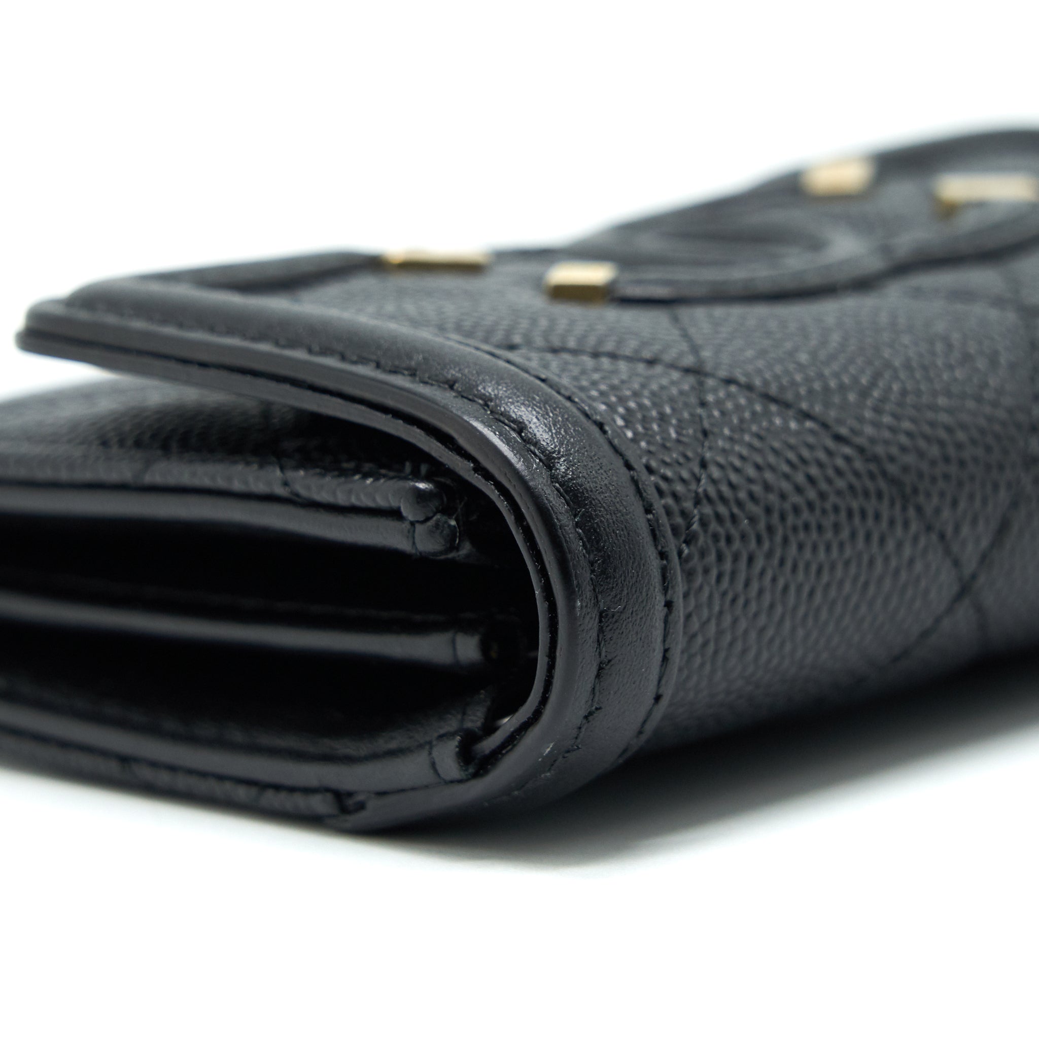 CHANEL FILIGREE FLAP CARD HOLDER CAVIAR BLACK GHW