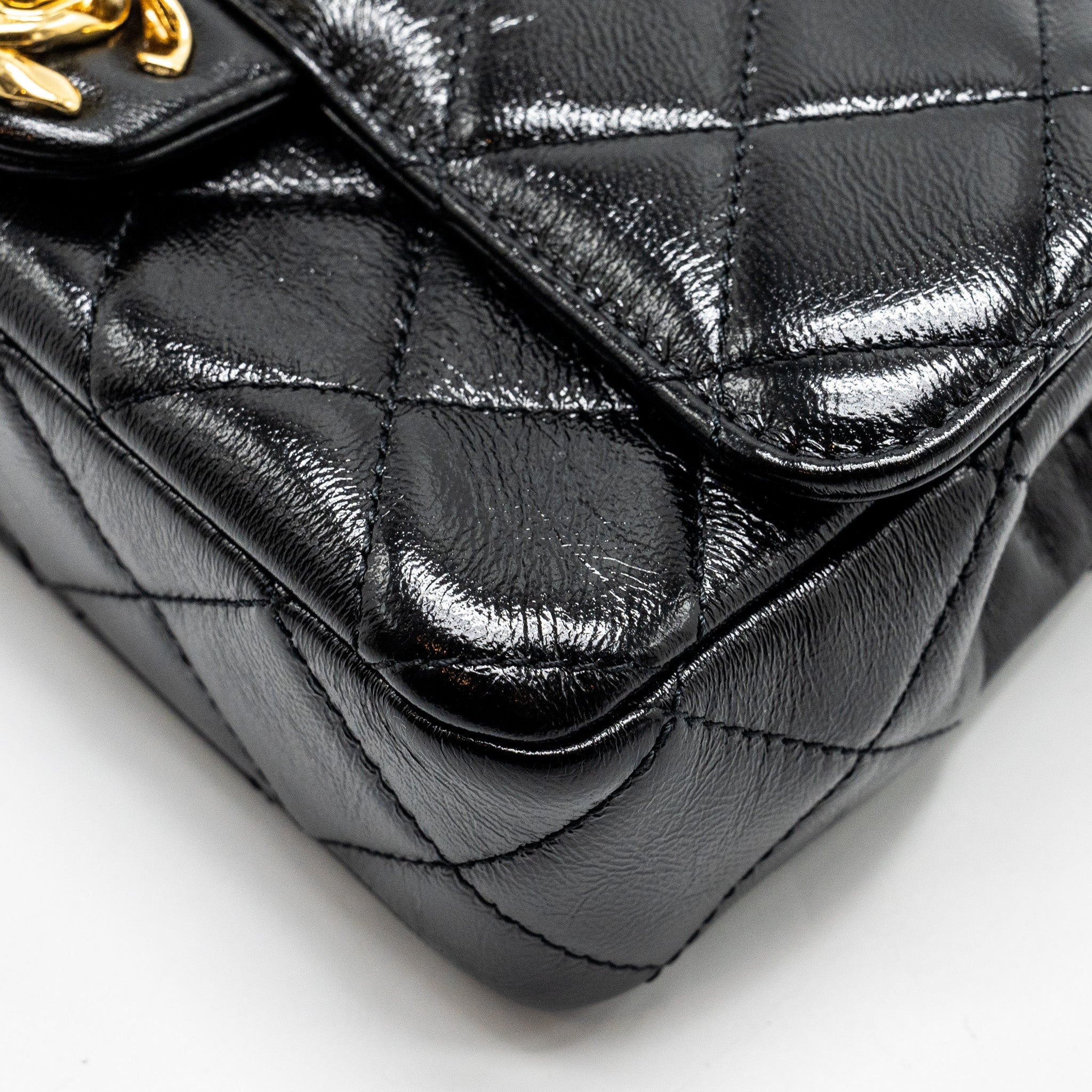 CHANEL 24B GIANT CHAIN FLAP SHOULDER BAG LAMBSKIN BLACK GHW (MICROCHIP)