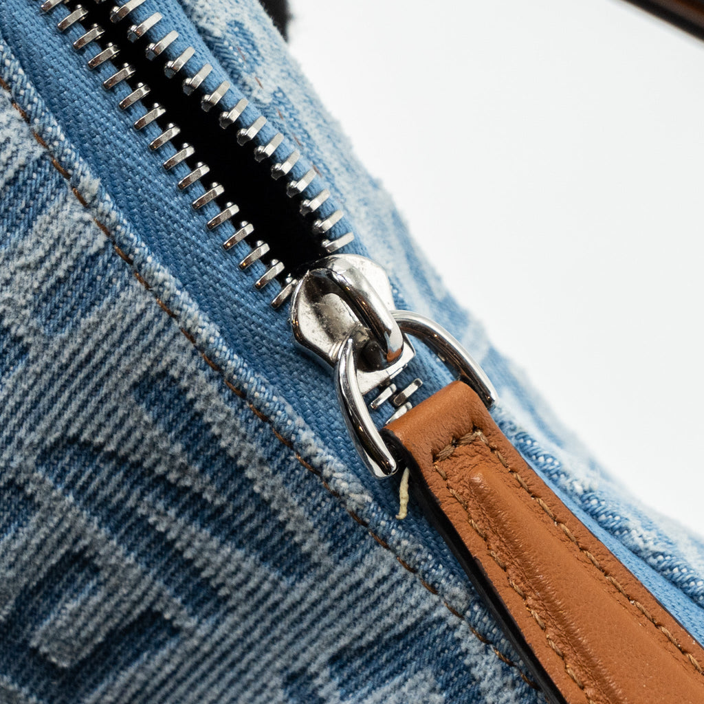 FENDI FENDIGRAPHY SMALL DENIM LIGHT BLUE SHW
