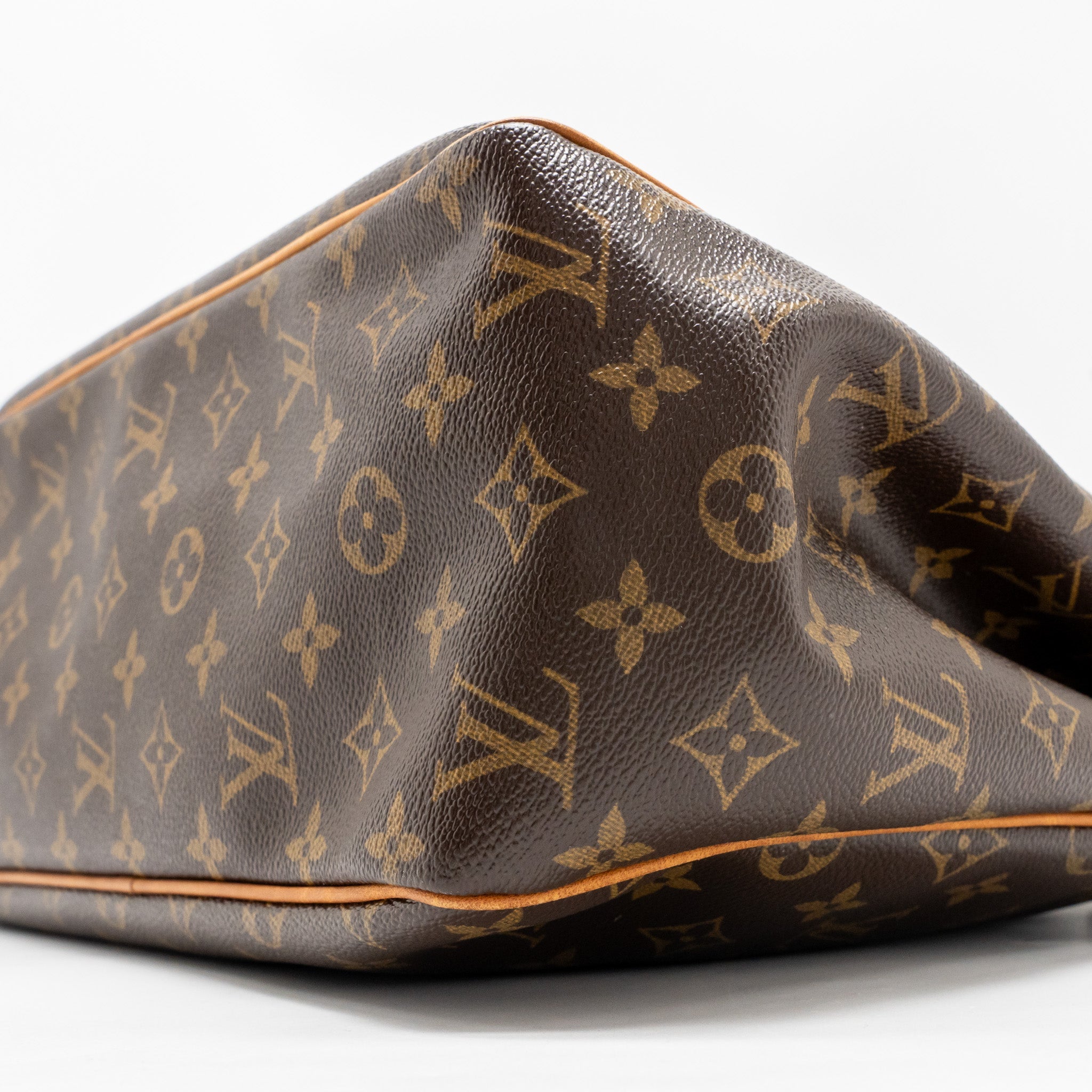 LOUIS VUITTON BATIGNOLLES VERTICAL MONOGRAM CANVAS GHW
