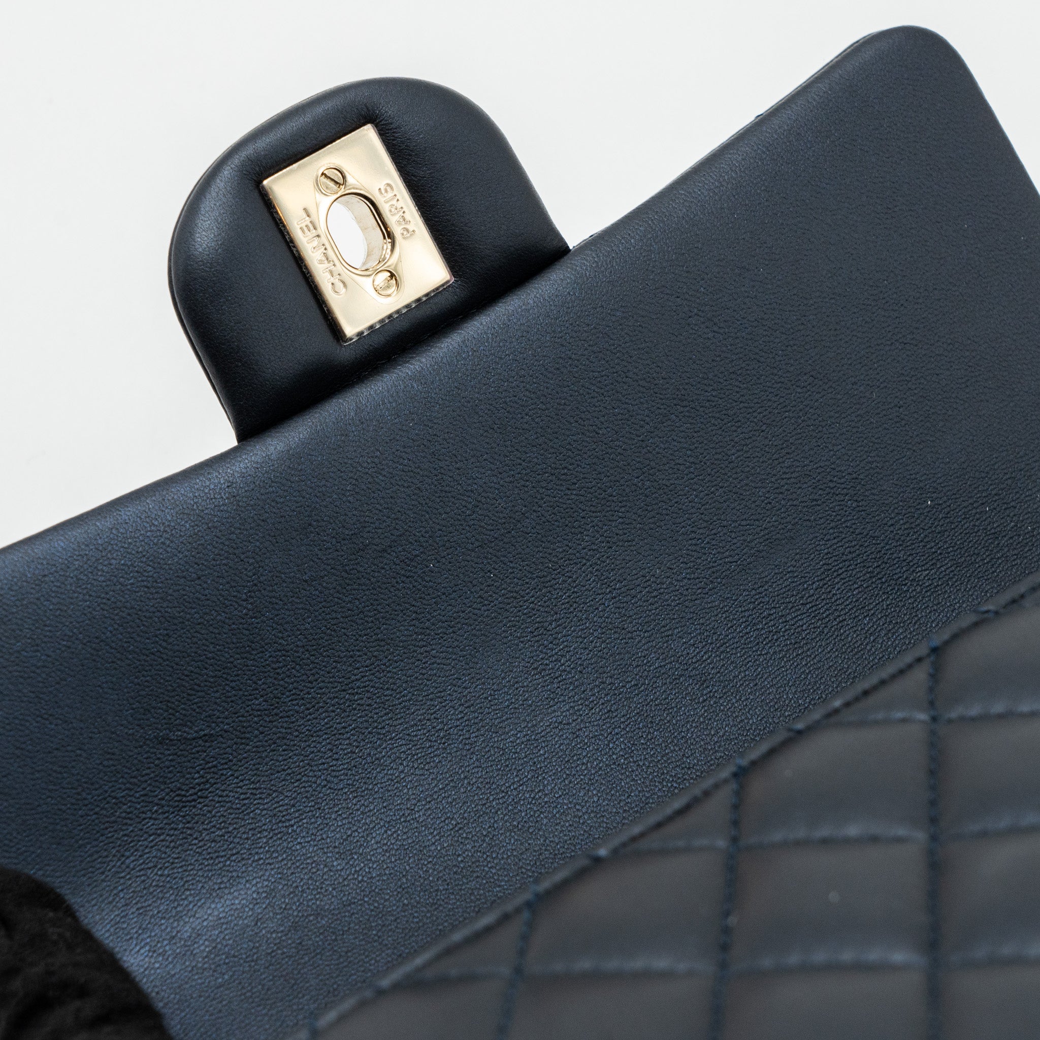 CHANEL 22A TOP HANDLE MINI RECTANGULAR FLAP BAG LAMBSKIN DARK BLUE LGHW(MICROCHIP)