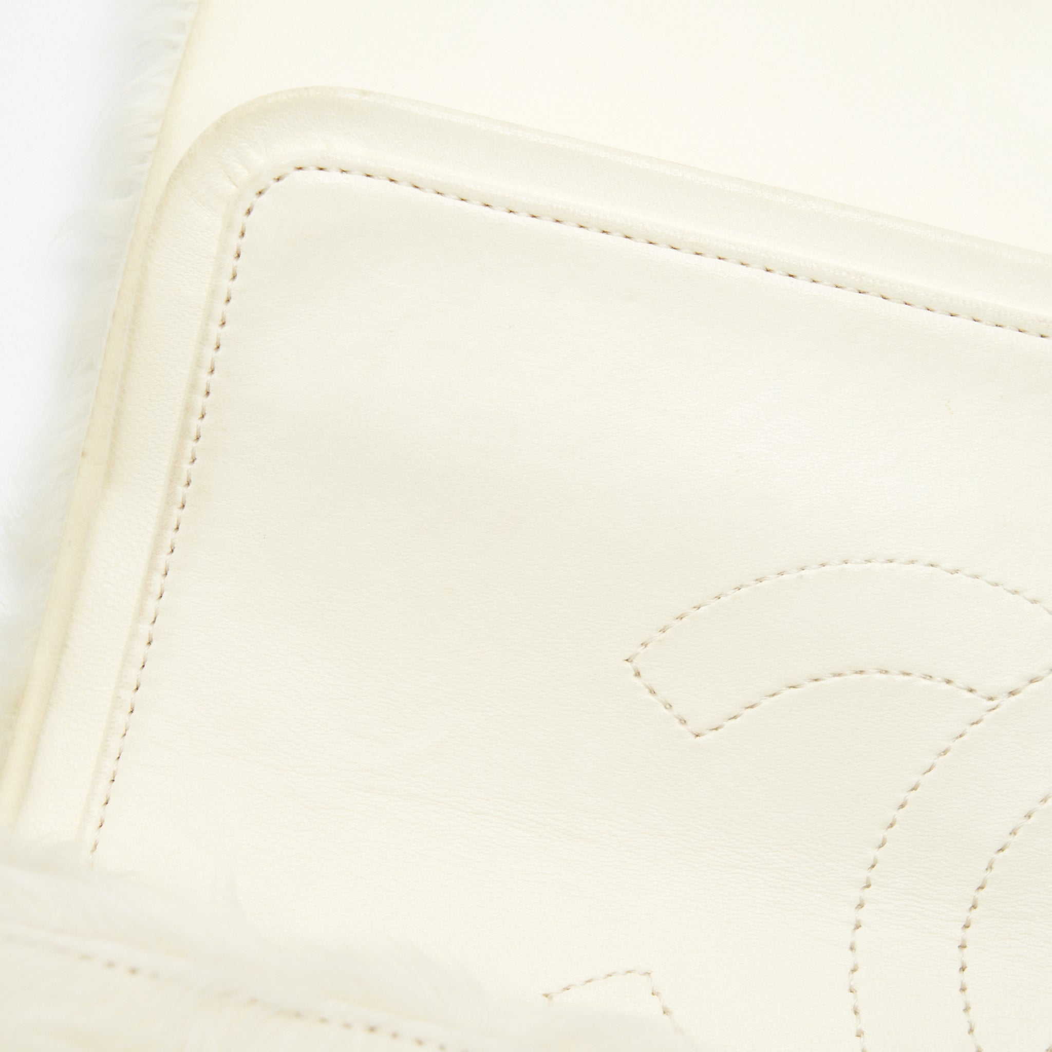 CHANEL 2.55 225 REISSUE DOUBLE FLAP BAG LIMITED EDITION GHW
