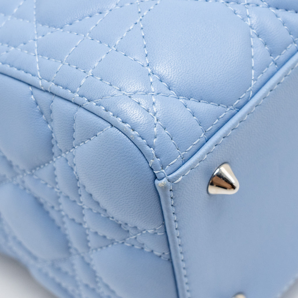 DIOR MEDIUM LADY DIOR LAMBSKIN LIGHT BLUE SHW