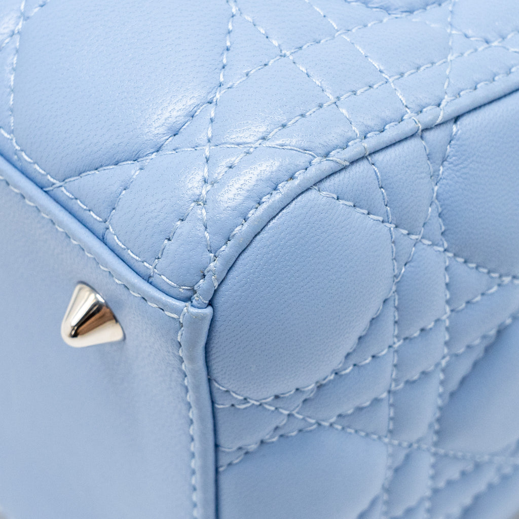 DIOR MEDIUM LADY DIOR LAMBSKIN LIGHT BLUE SHW