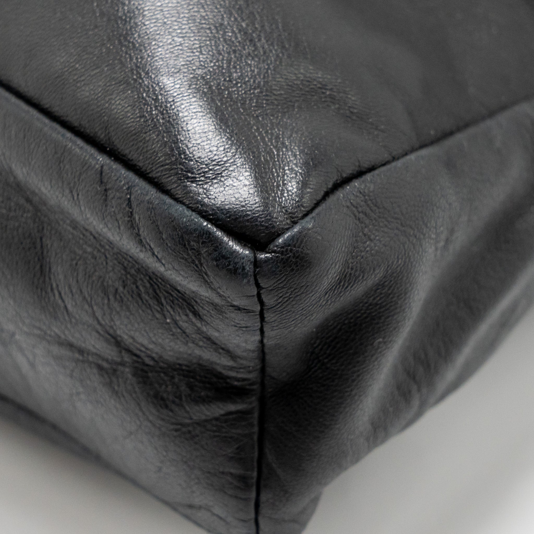 CHANEL TIE ON GIRL BAG LAMBSKIN BLACK SHW