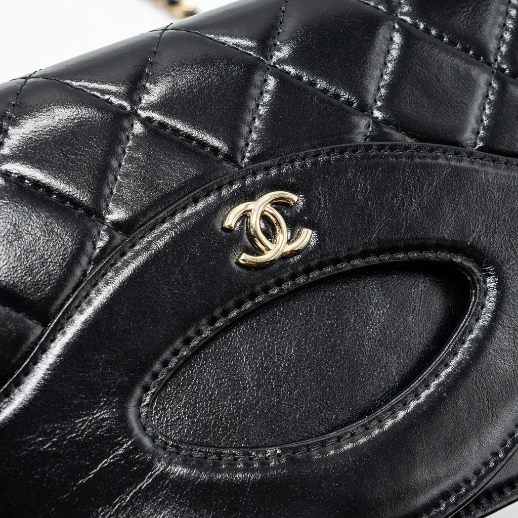 CHANEL 24C 31 WALLET ON CHAIN SHINY CALFSKIN BLACK LGHW (MICROCHIP)