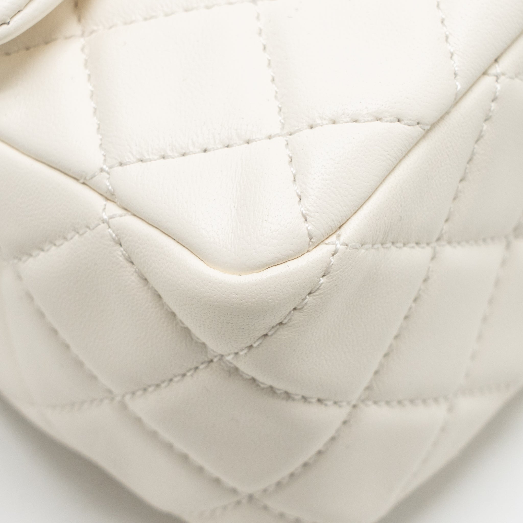 CHANEL PEARL CRUSH MINI SQUARE FLAP BAG LAMBSKIN WHITE GHW (MICROCHIP)