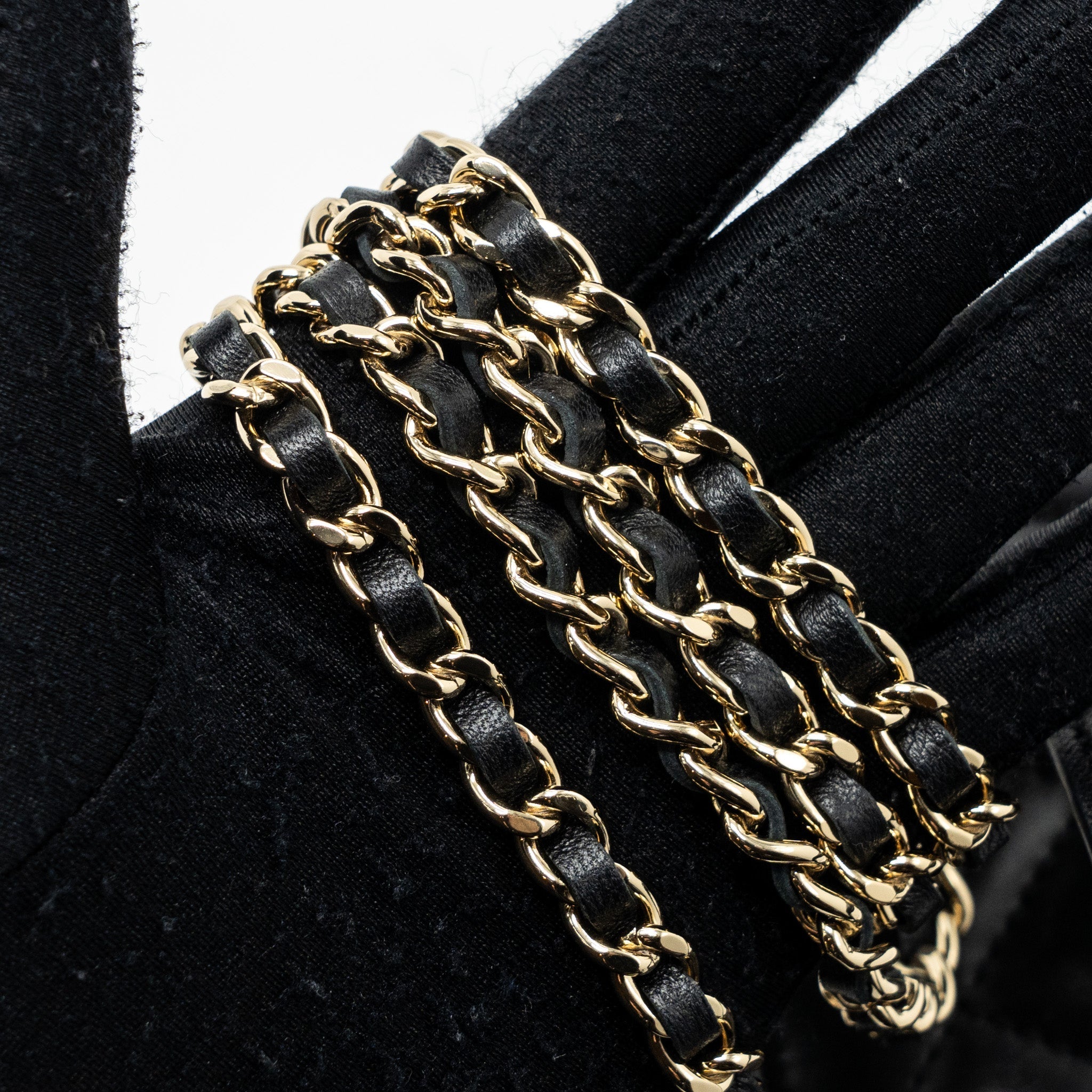 CHANEL TOP HANDLE LONG VANITY WITH CHAIN LAMBSKIN BLACK LGHW (MICROCHIP)