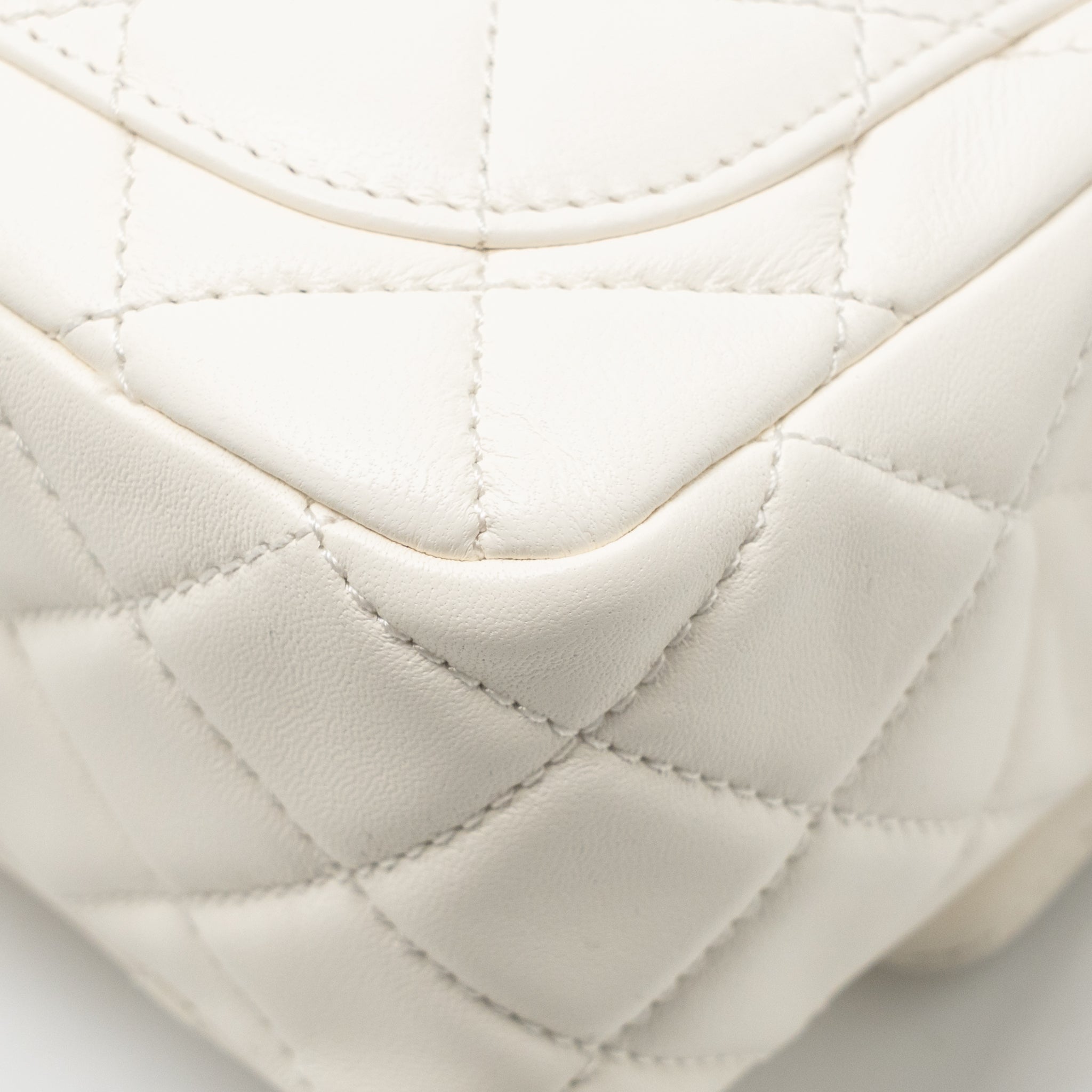 CHANEL PEARL CRUSH MINI SQUARE FLAP BAG LAMBSKIN WHITE GHW (MICROCHIP)