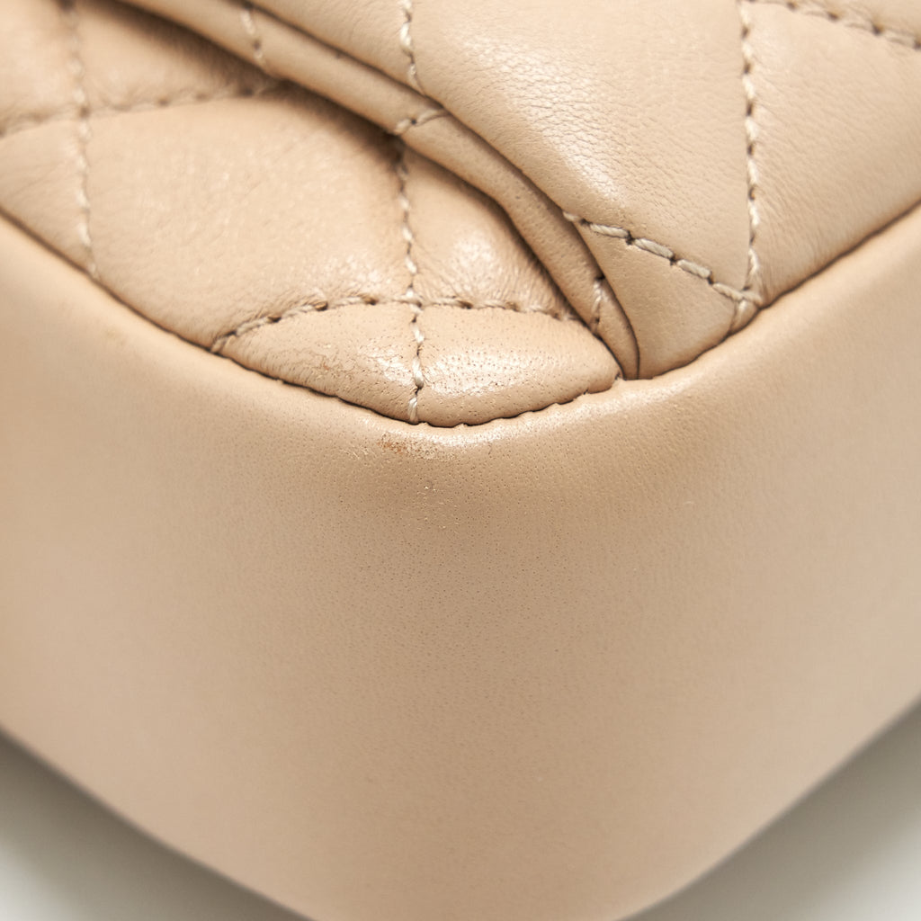 CHANEL QUILTED CHAIN SHOULDER BAG/ CROSSBODY BAG BEIGE LGHW