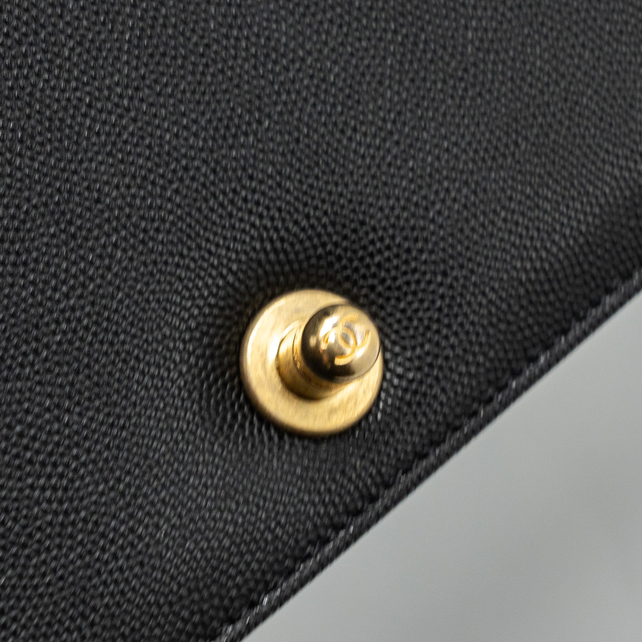 CHANEL MEDIUM BOY BAG CAVIAR BLACK BRUSHED GHW (MICROCHIP )