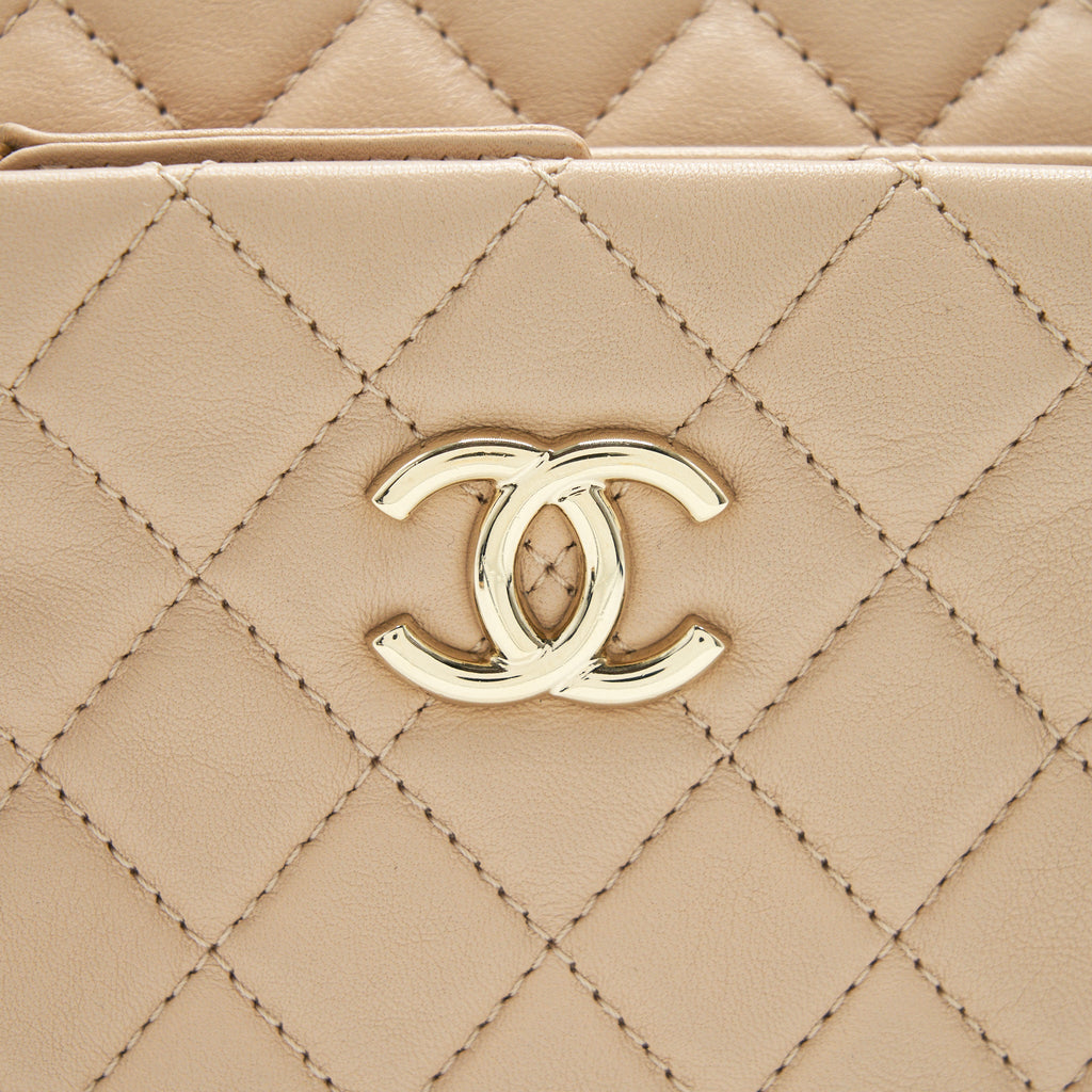 CHANEL QUILTED CHAIN SHOULDER BAG/ CROSSBODY BAG BEIGE LGHW