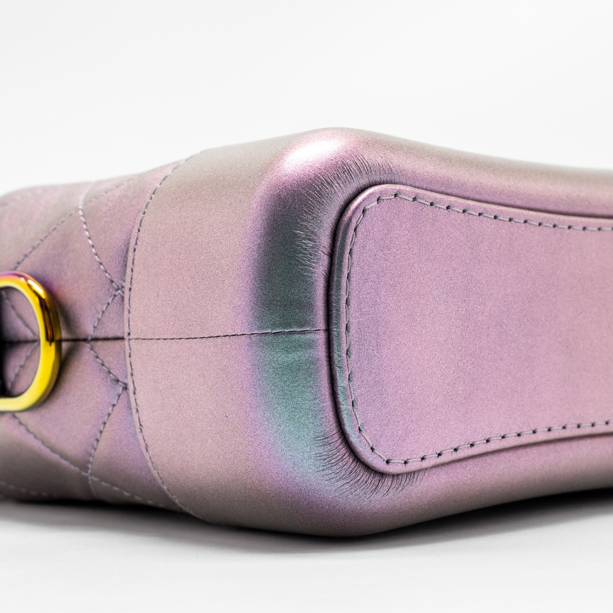 CHANEL SMALL GABRIELLE HOBO BAG CALFSKIN / LAMBSKIN IRIDESCENT LIGHT PURPLE MULTICOLOUR HARDWARE
