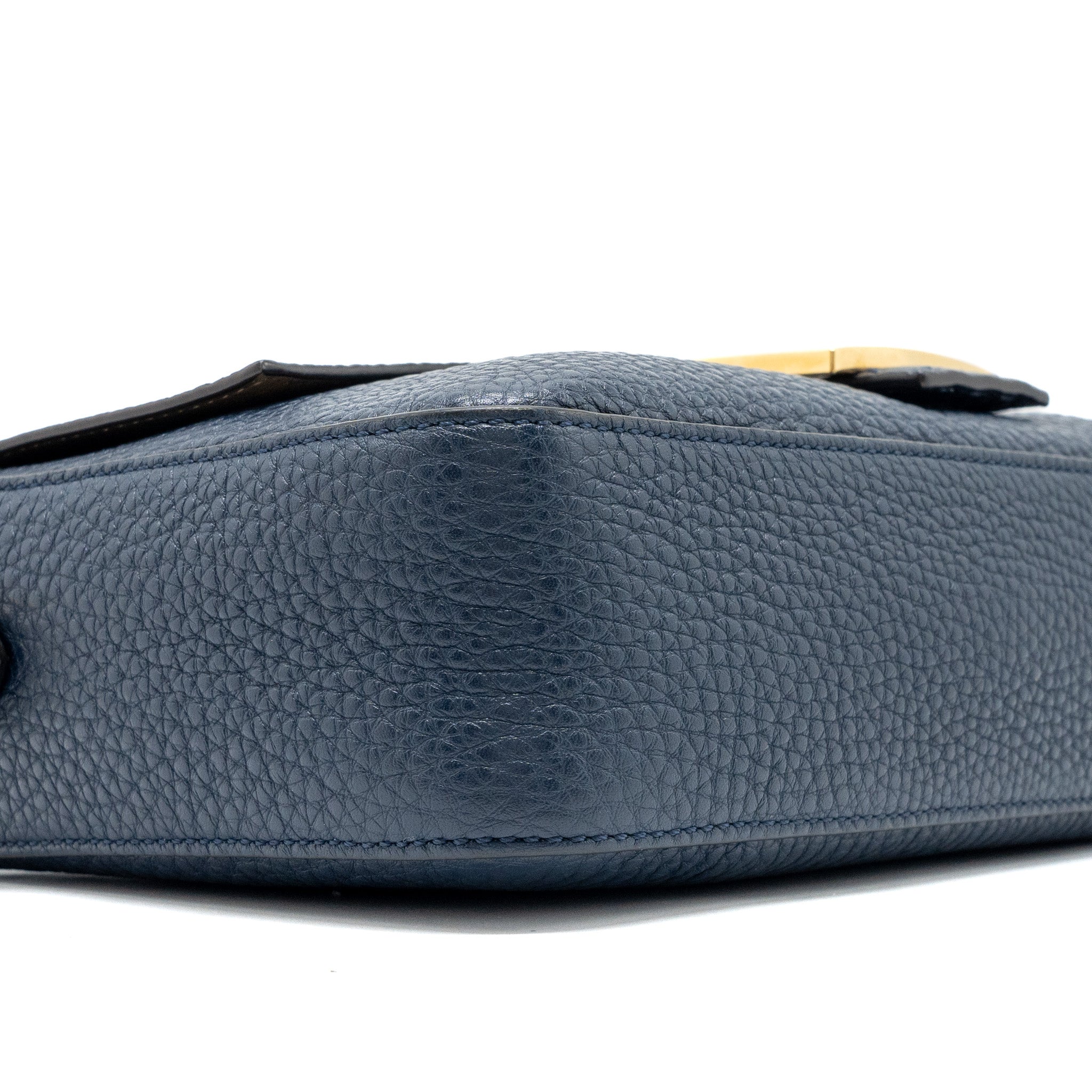 FENDI BAGUETTE BAG GRAINED CALFSKIN DARK BLUE GHW