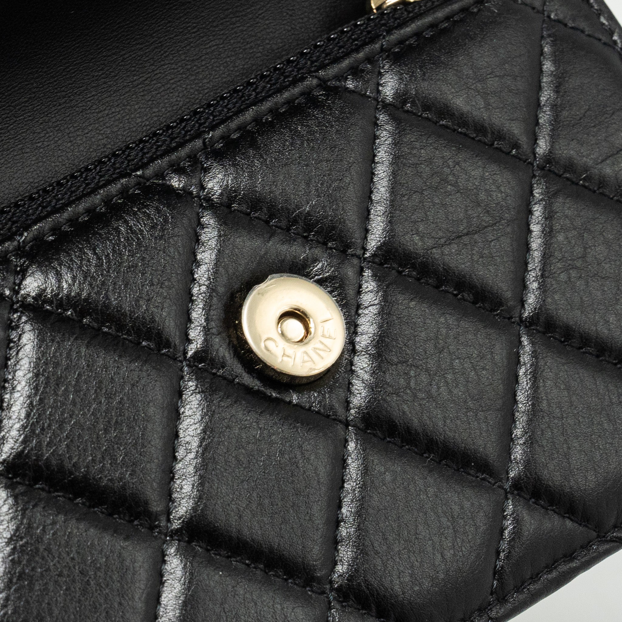 CHANEL CC LOGO CLUTCH WITH GIANT PEARL CHAIN LAMBSKIN BLACK LGHW