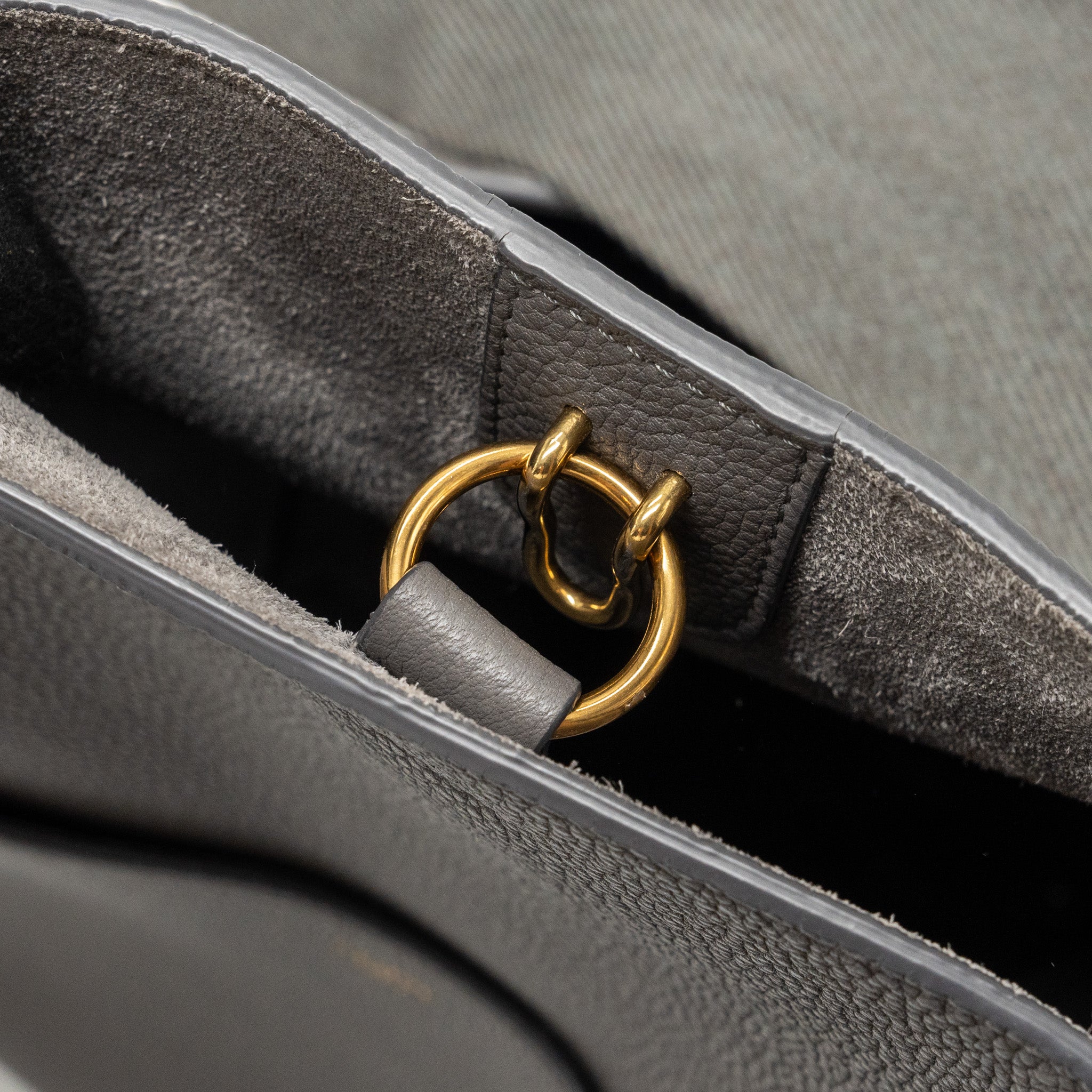 CELINE SANGLE BUCKET BAG GRAINED CALFSKIN GREY GHW