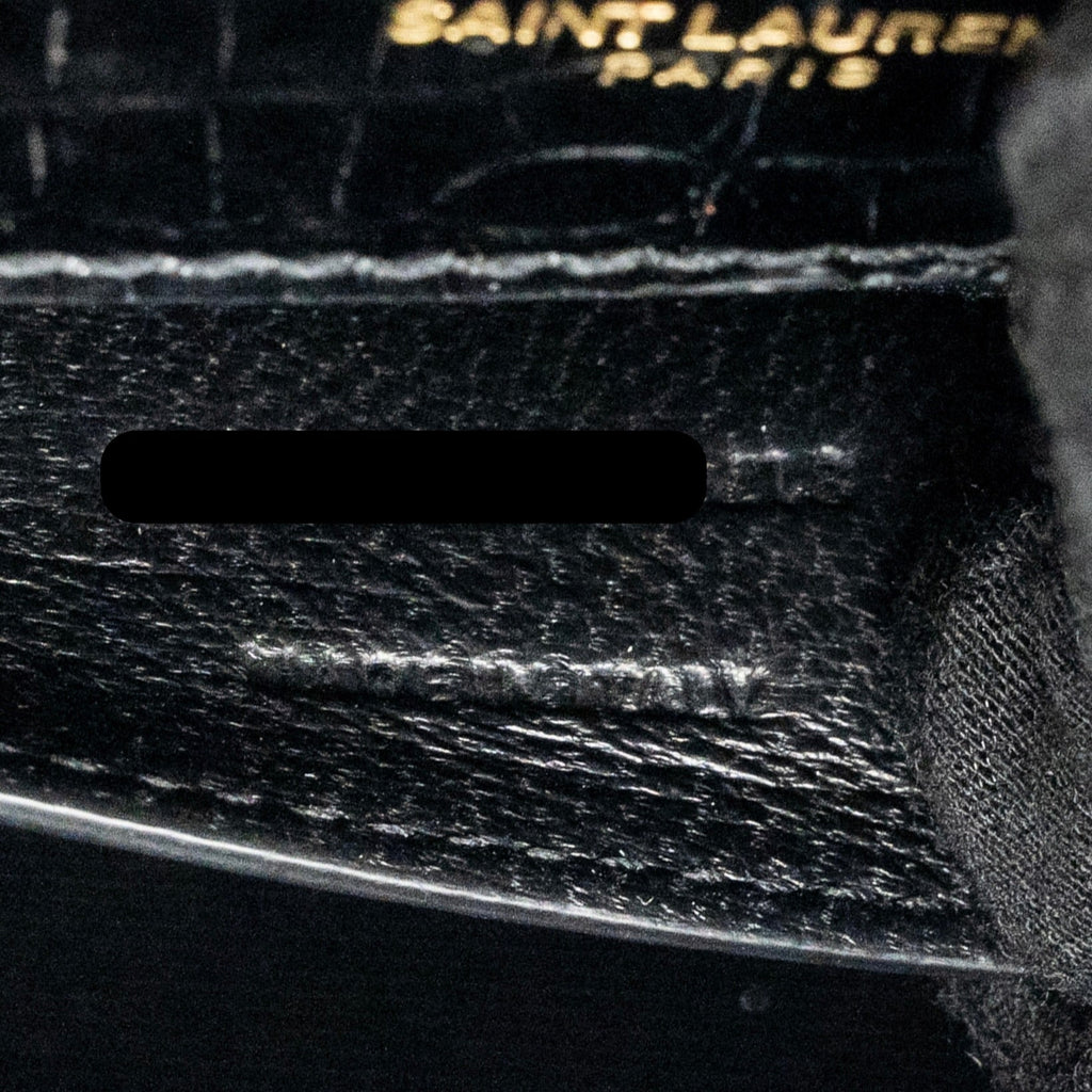 SAINT LAURENT/YSL MEDIUM KATE TASSEL BAG CROC-EMBOSSED CALFSKIN BLACK GHW