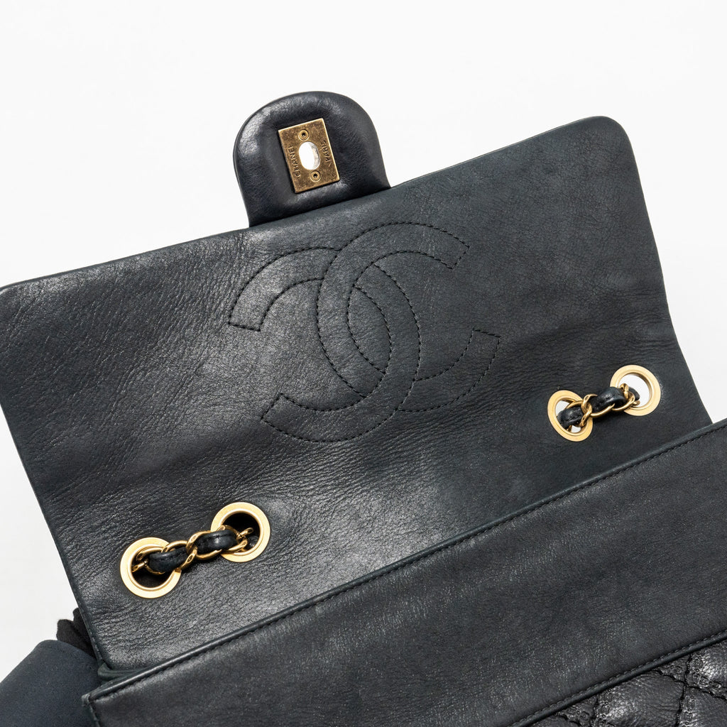 CHANEL QUILTED FLAP BAG CALFSKIN DARK BLUE GHW
