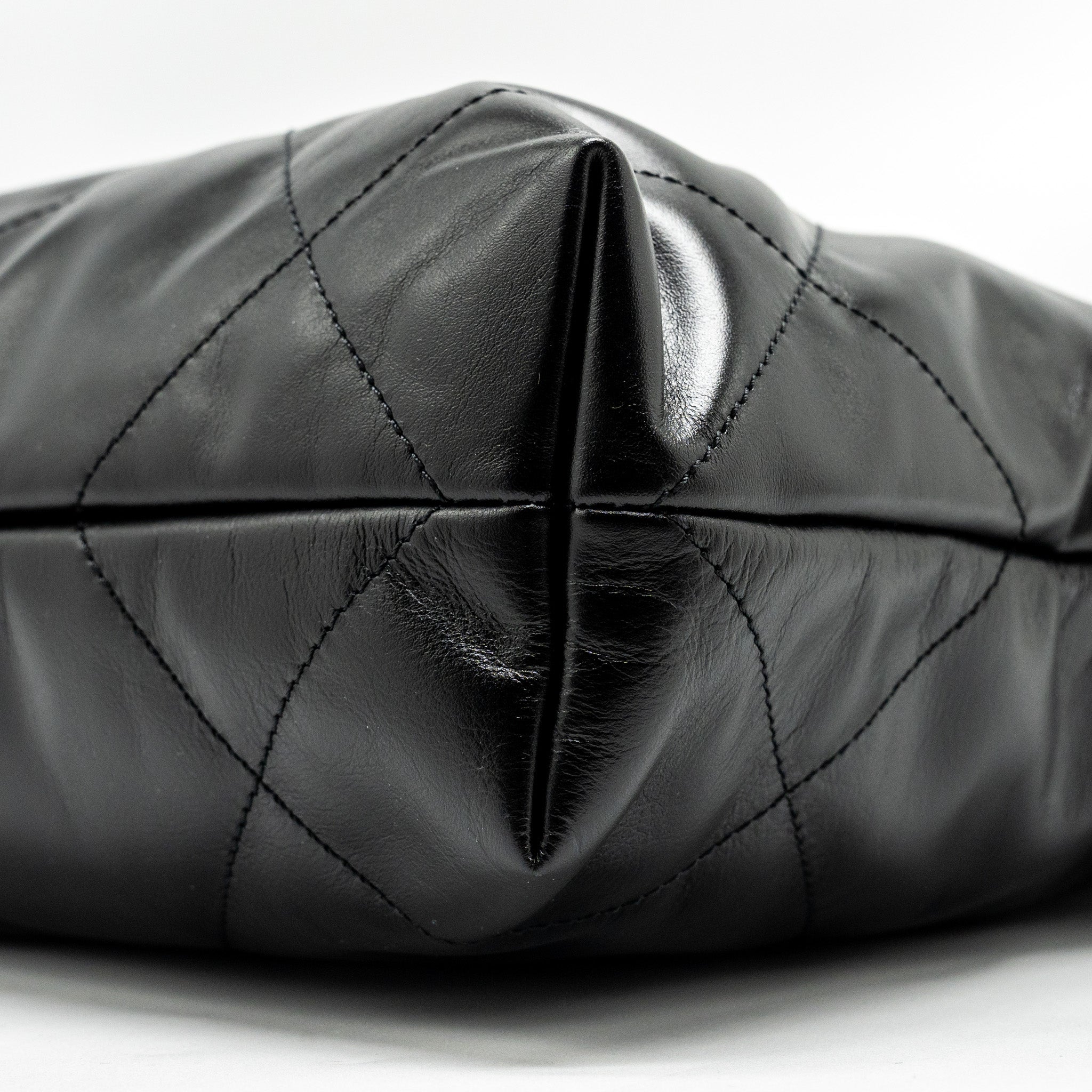 CHANEL SMALL 22 BAG SHINY CALFSKIN BLACK GHW (MICROCHIP)