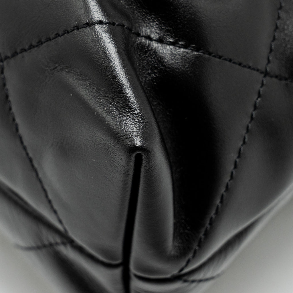 CHANEL SMALL 22 BAG SHINY CALFSKIN BLACK GHW (MICROCHIP)