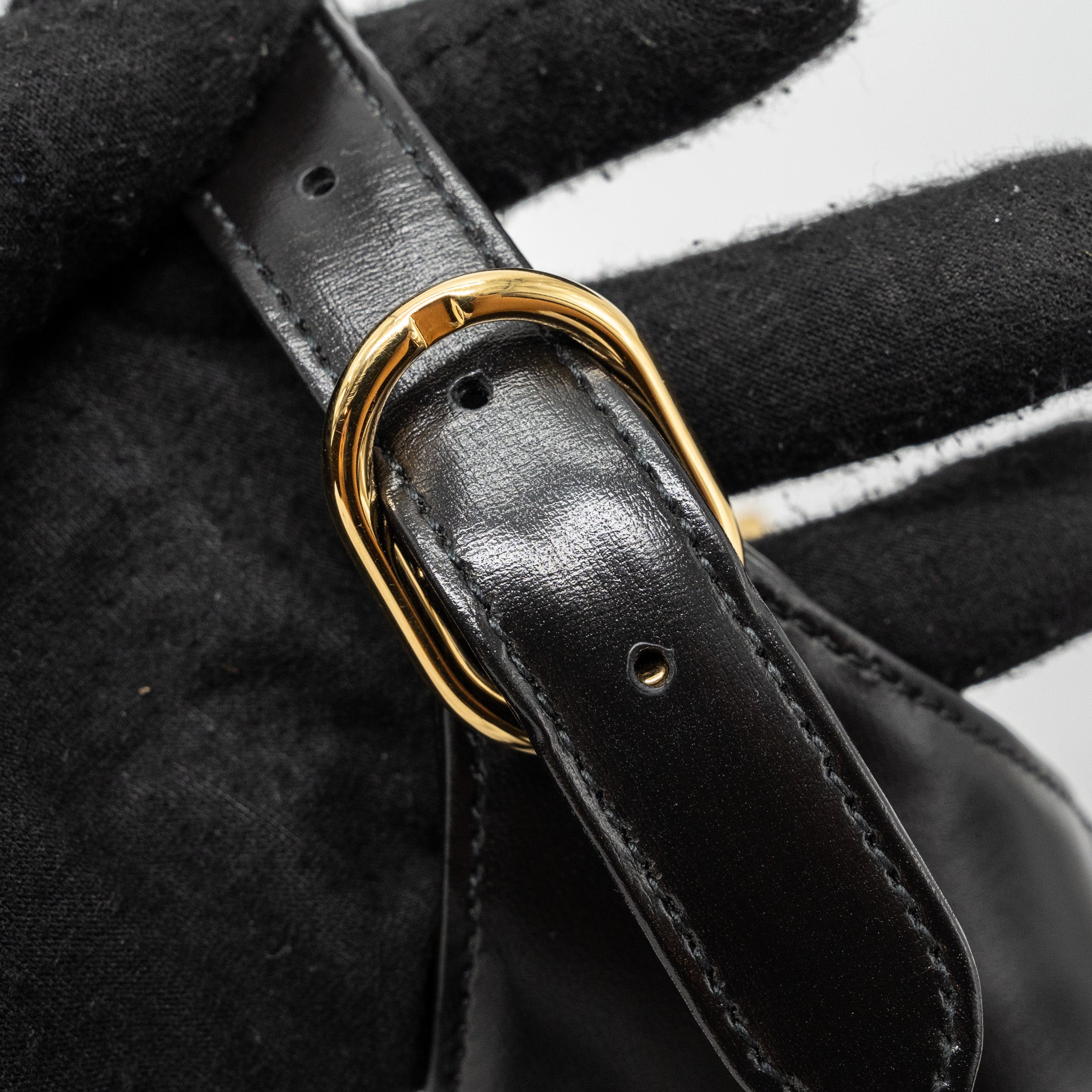 GUCCI JACKIE 1961 MEDIUM BAG CALFSKIN BLACK GHW