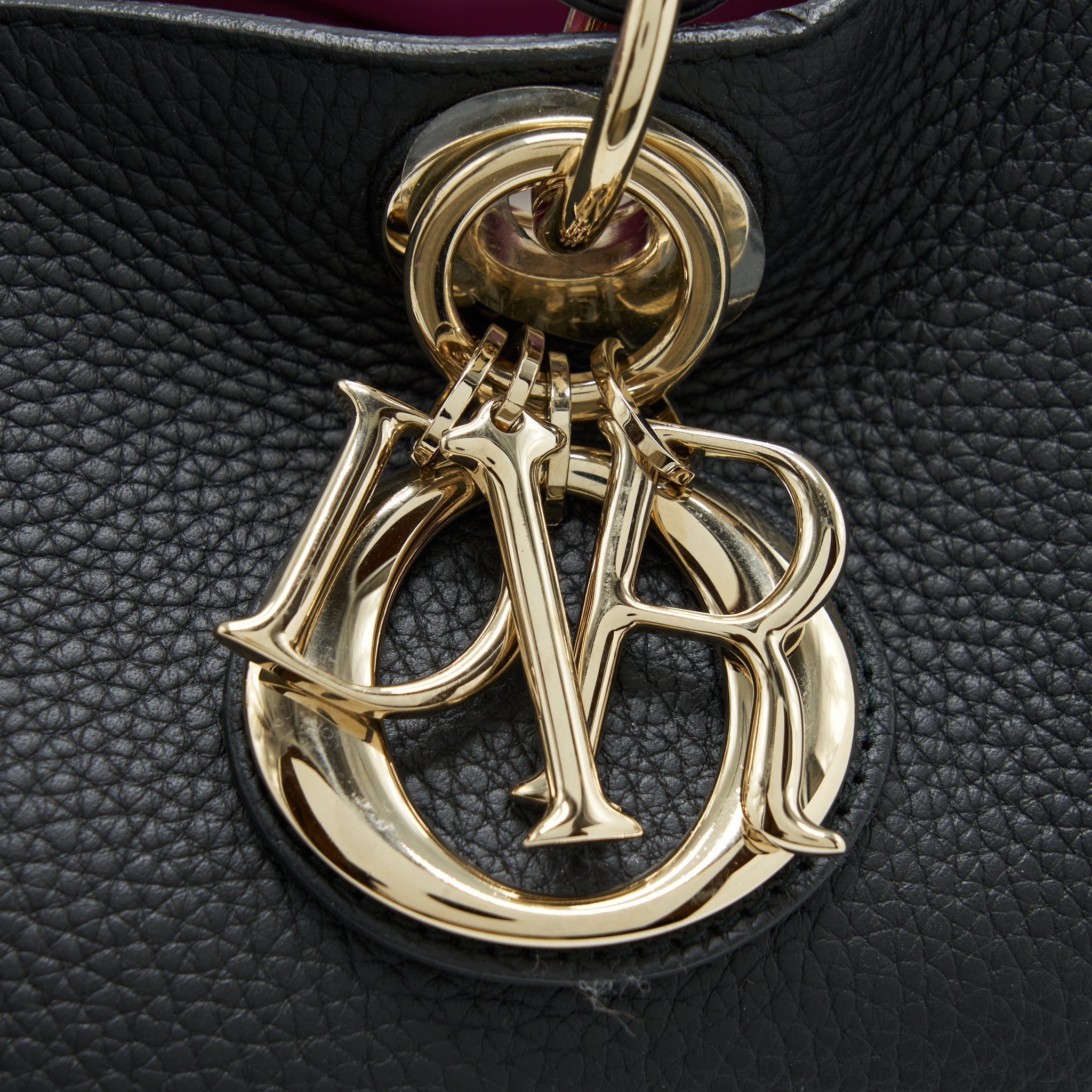 DIOR DIORISSIMO GRAINED LEATHER BLACK/ FUSHIA GHW