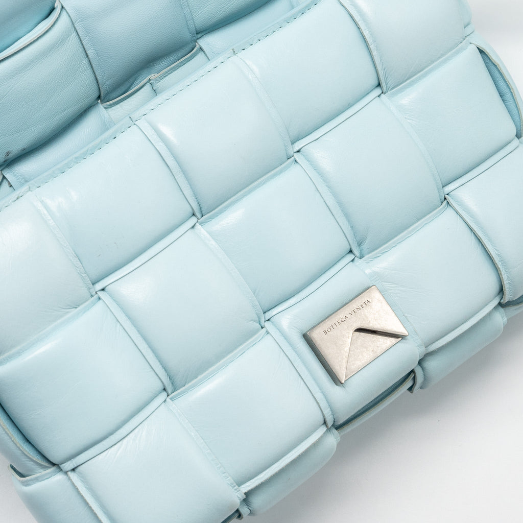 BOTTEGA VENETA PADDED CASSETTE SOFT LAMBSKIN LIGHT BLUE SHW