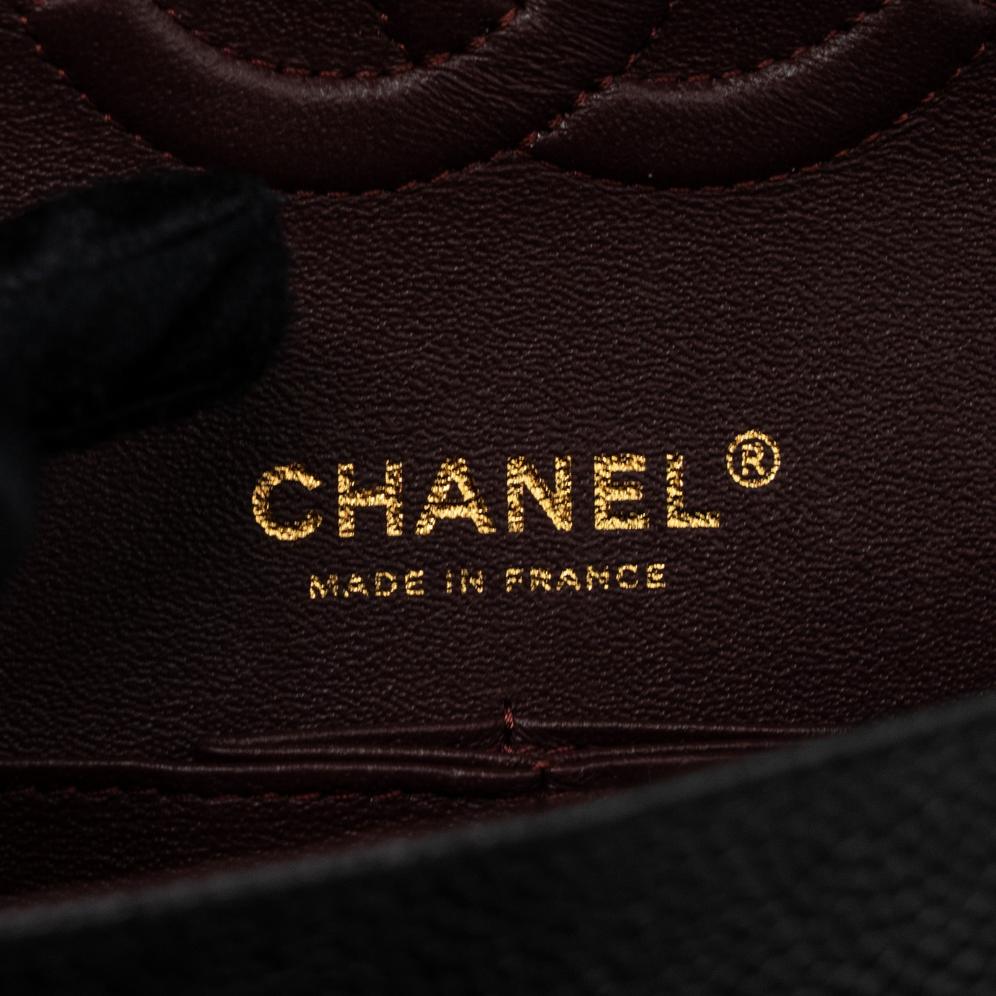 CHANEL MEDIUM CLASSIC DOUBLE FLAP BAG CAVIAR BLACK GHW (MICROCHIP )