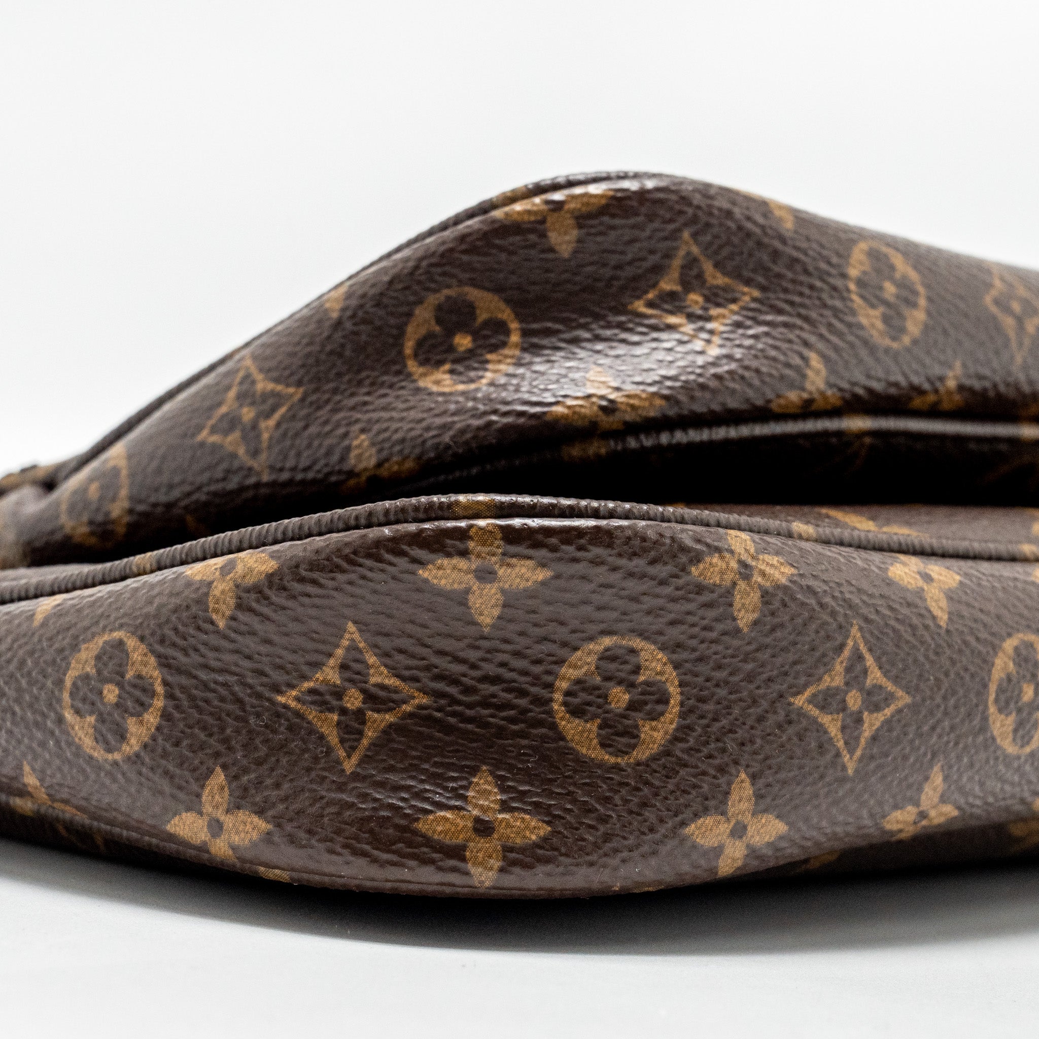 LOUIS VUITTON MULTI POCHETTE ACCESSORIES MONOGRAM CANVAS KHAKI GHW
