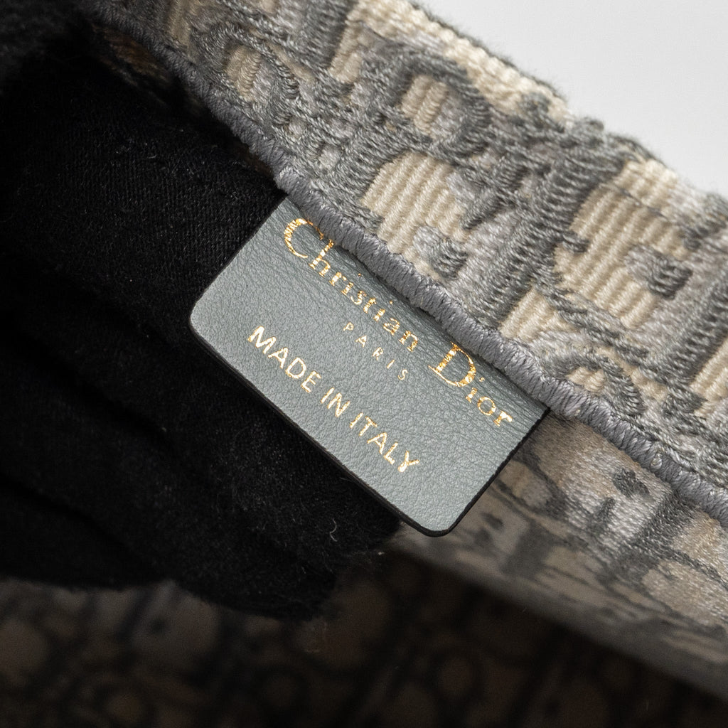 DIOR LARGE BOOK TOTE DIOR OBLIQUE EMBROIDERY ECRU/GREY