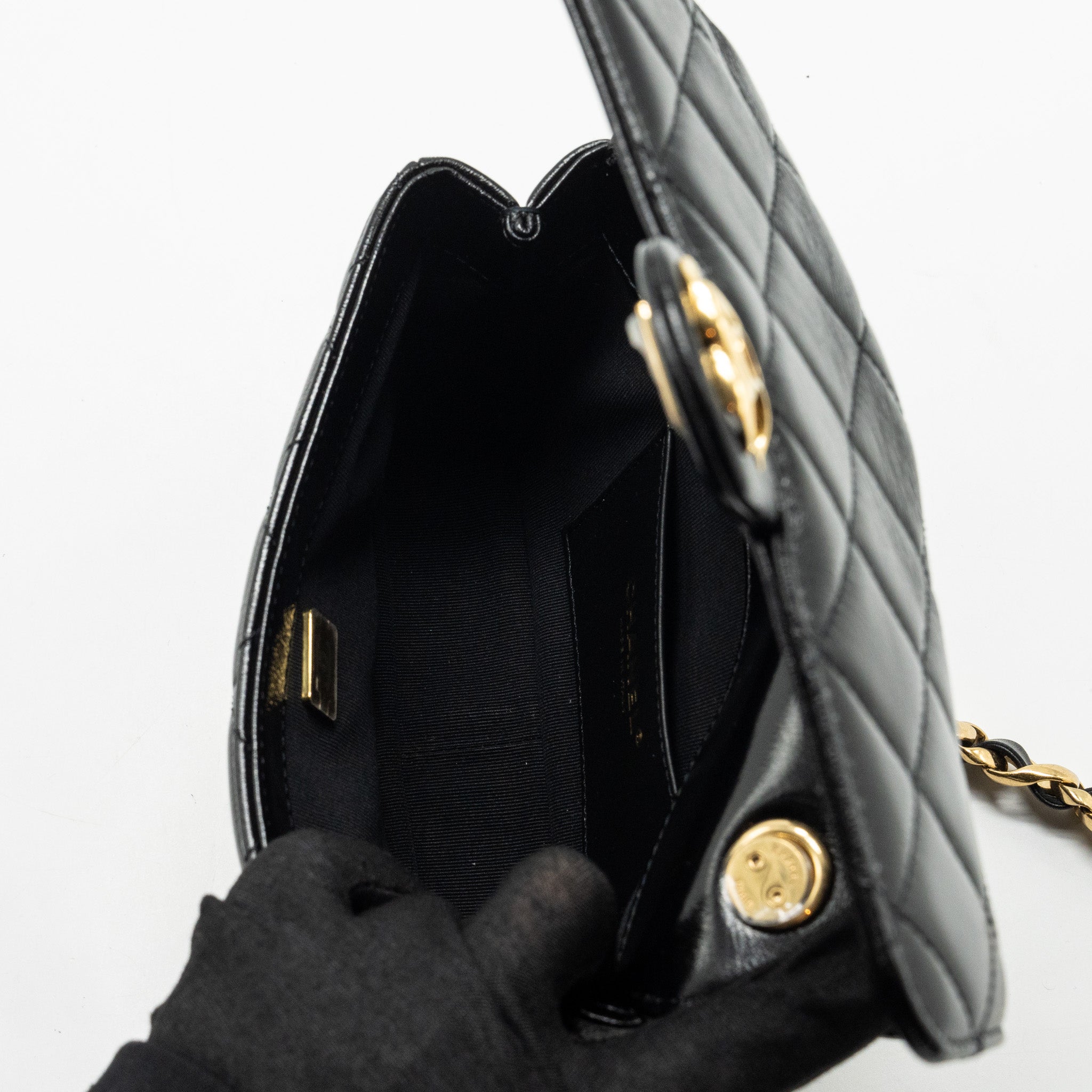 CHANEL 24B GIANT CHAIN FLAP SHOULDER BAG LAMBSKIN BLACK GHW (MICROCHIP)