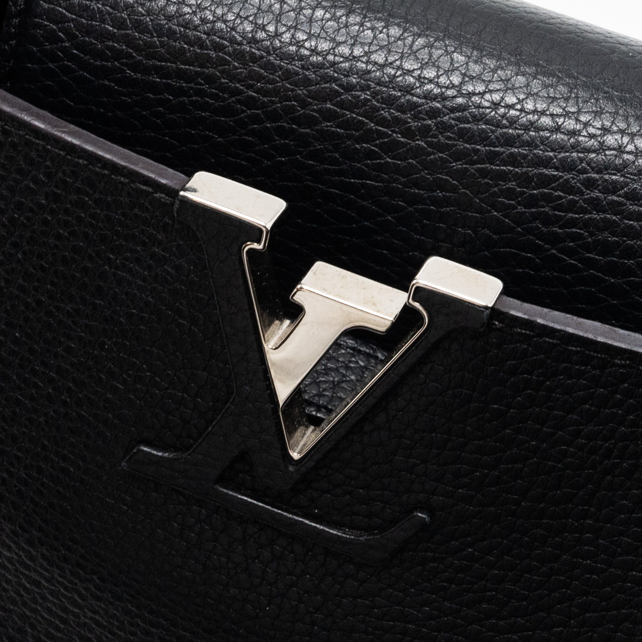 LOUIS VUITTON CAPUCINES PM CALFSKIN BLACK SHW