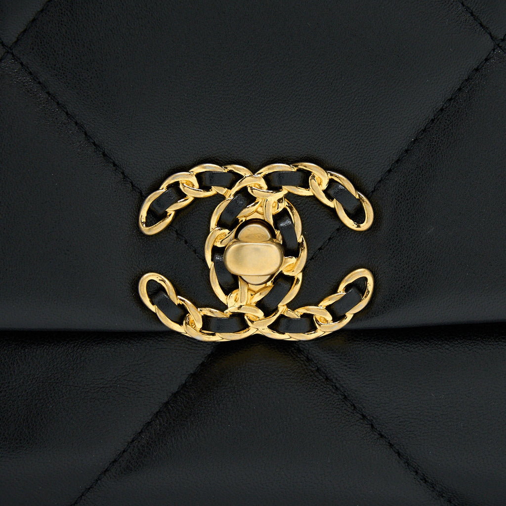 CHANEL SMALL 19 BAG LAMBSKIN BLACK MULTICOLOUR HARDWARE (MICROCHIP)