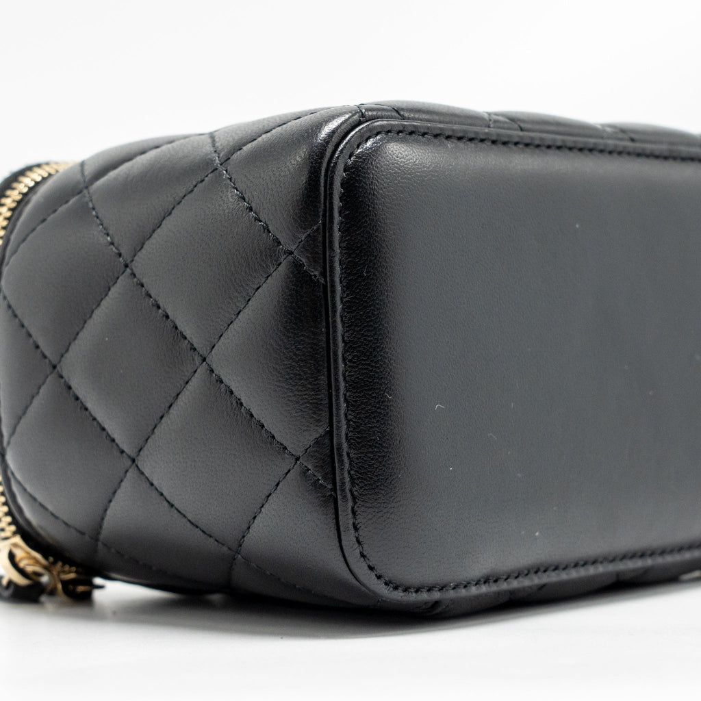 CHANEL LONG VANITY CASE WITH CHAIN LAMBSKIN BLACK LGHW