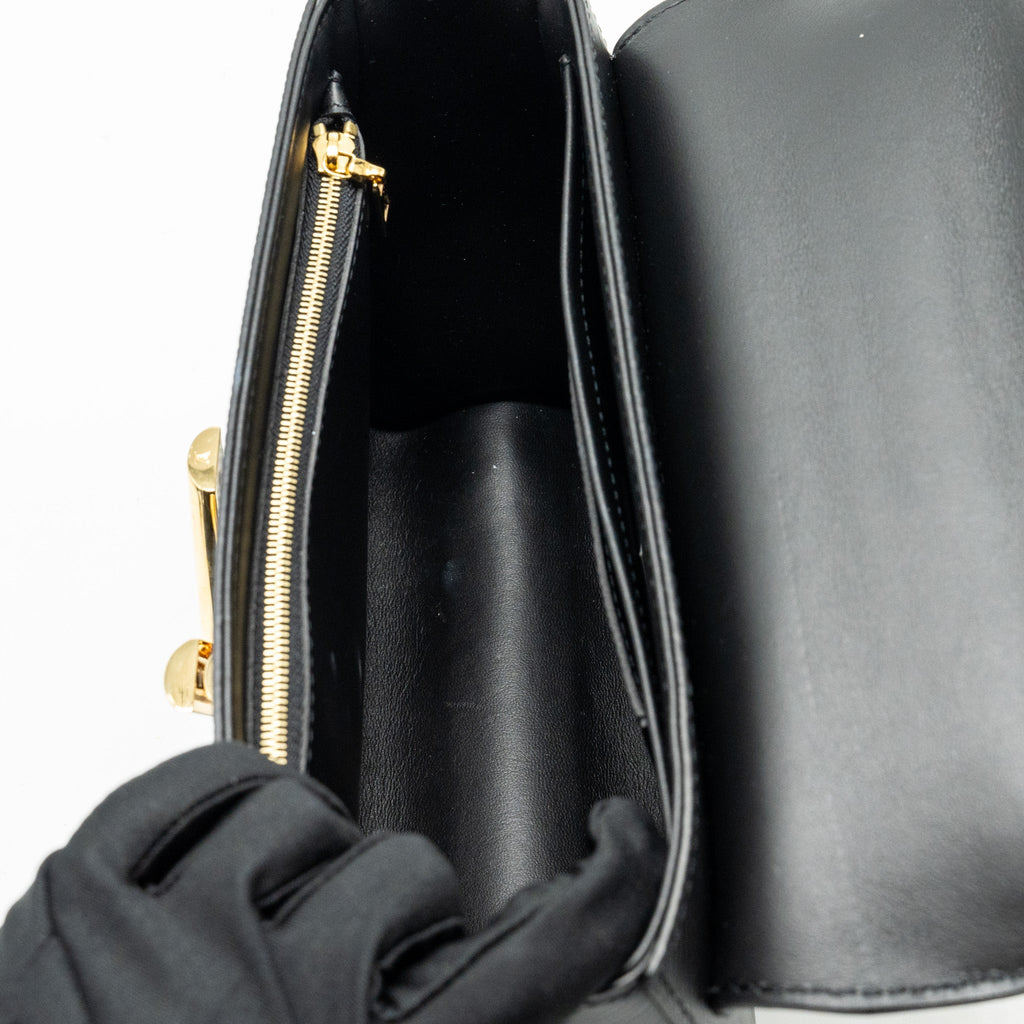 LOUIS VUITTON TWIST MM EPI BLACK GHW