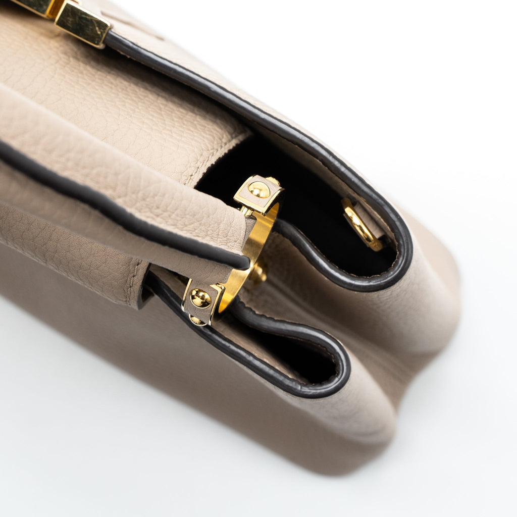 LOUIS VUITTON CAPUCINES MM TAURILLON LIGHT GREY GHW