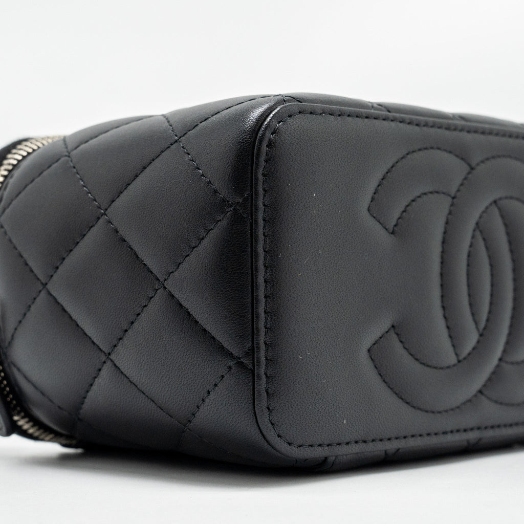 CHANEL TOP HANDLE LONG VANITY CASE LAMBSKIN BLACK SHW (MICROCHIP)