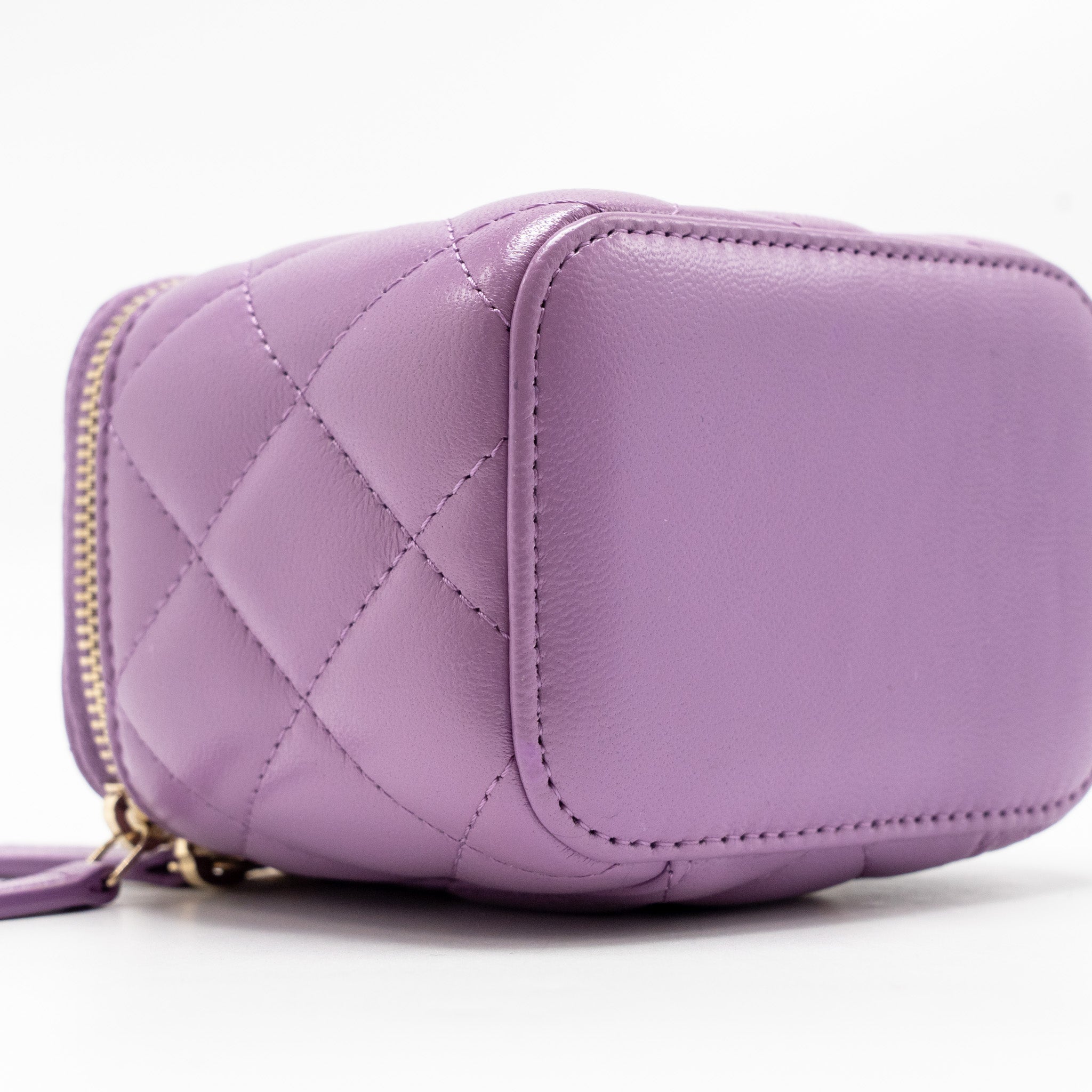 CHANEL PEARL CRUSH MINI VANITY WITH CHAIN LAMBSKIN PURPLE GHW