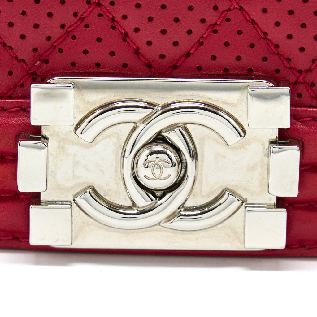 CHANEL MEDIUM BOY BAG LAMBSKIN RED SHW