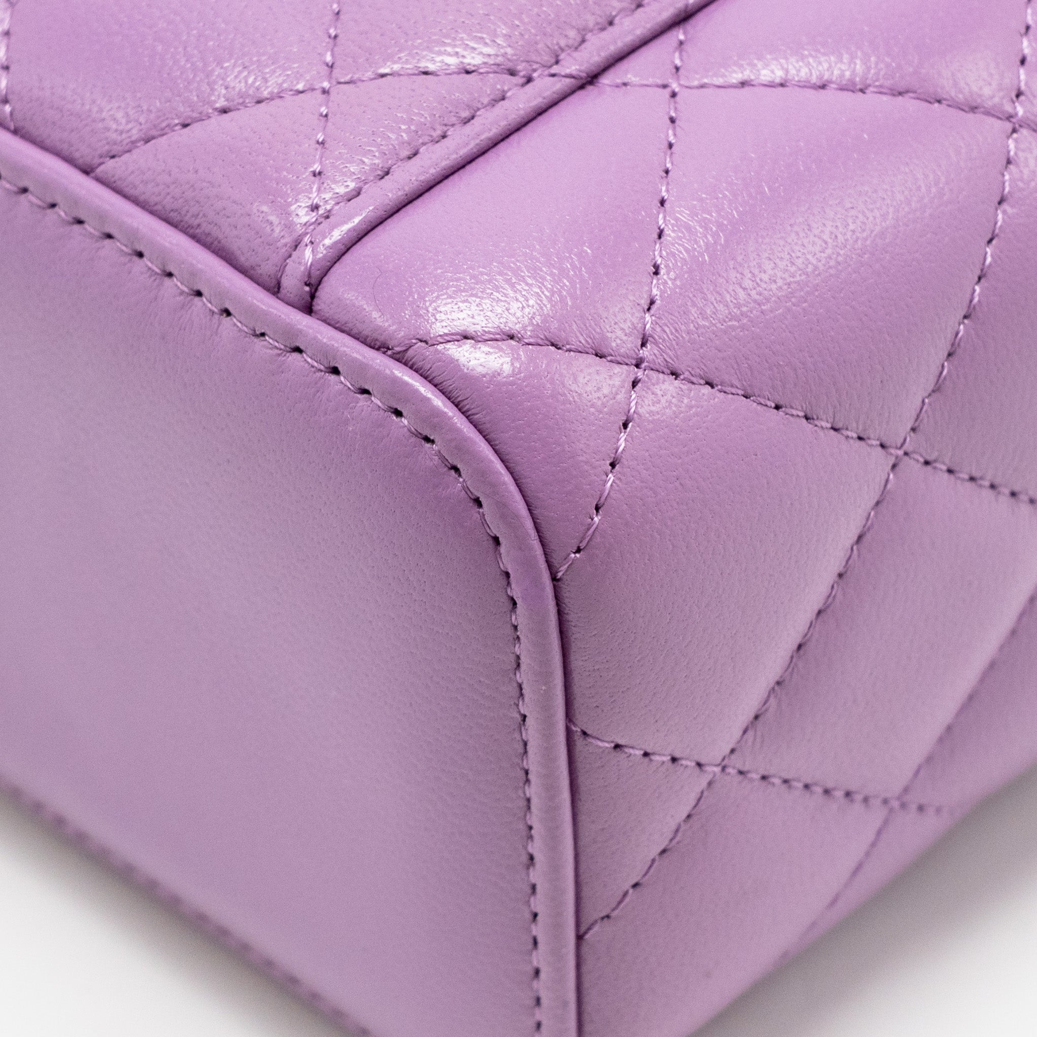 CHANEL PEARL CRUSH MINI VANITY WITH CHAIN LAMBSKIN PURPLE GHW
