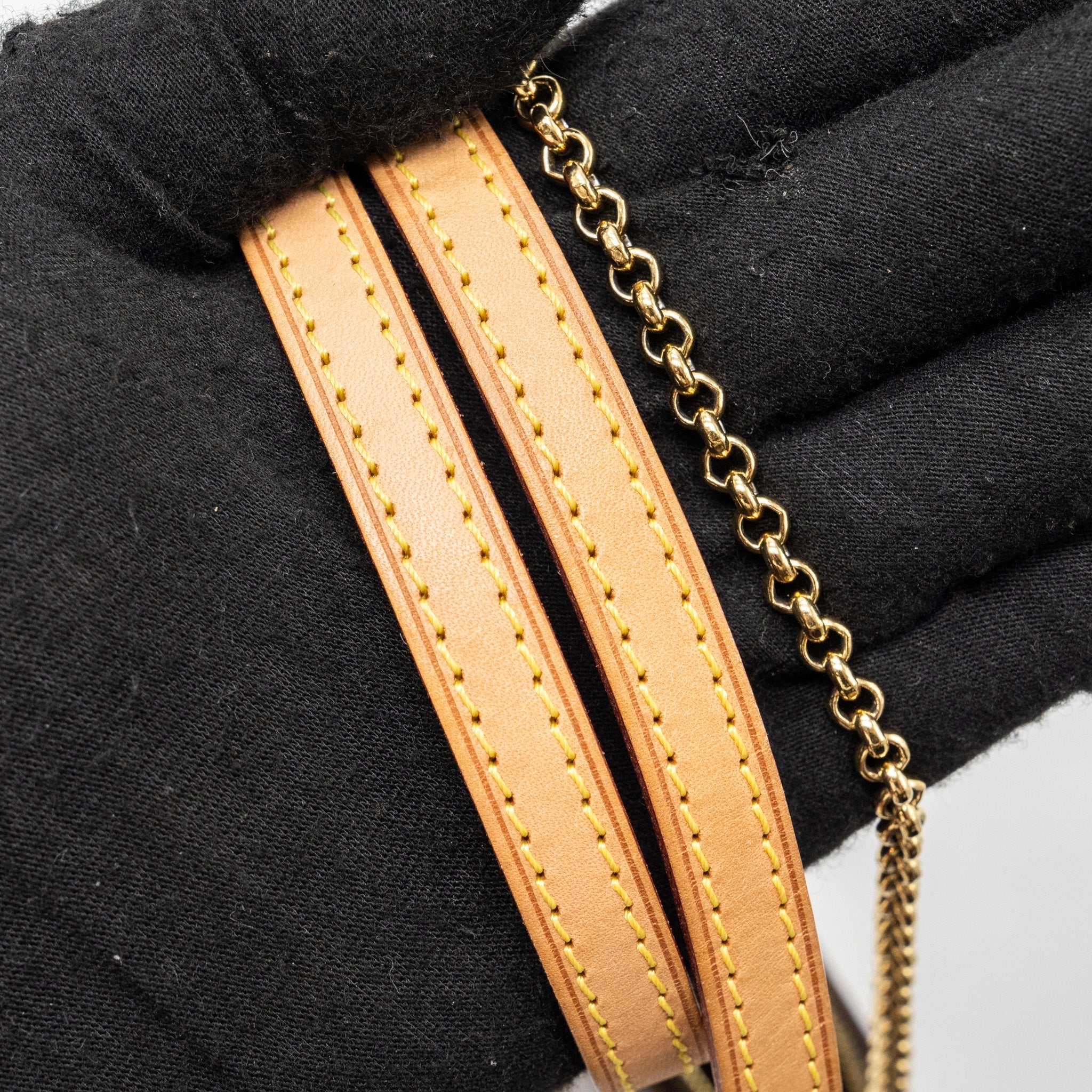 LOUIS VUITTON EVA POCHETTE MONOGRAM CANVAS GHW