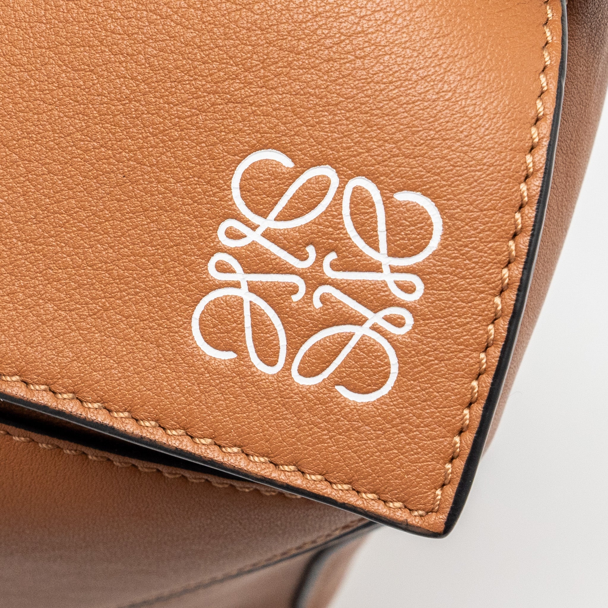 LOEWE PUZZLE BAG IN CLASSIC CALFSKIN TAN SHW