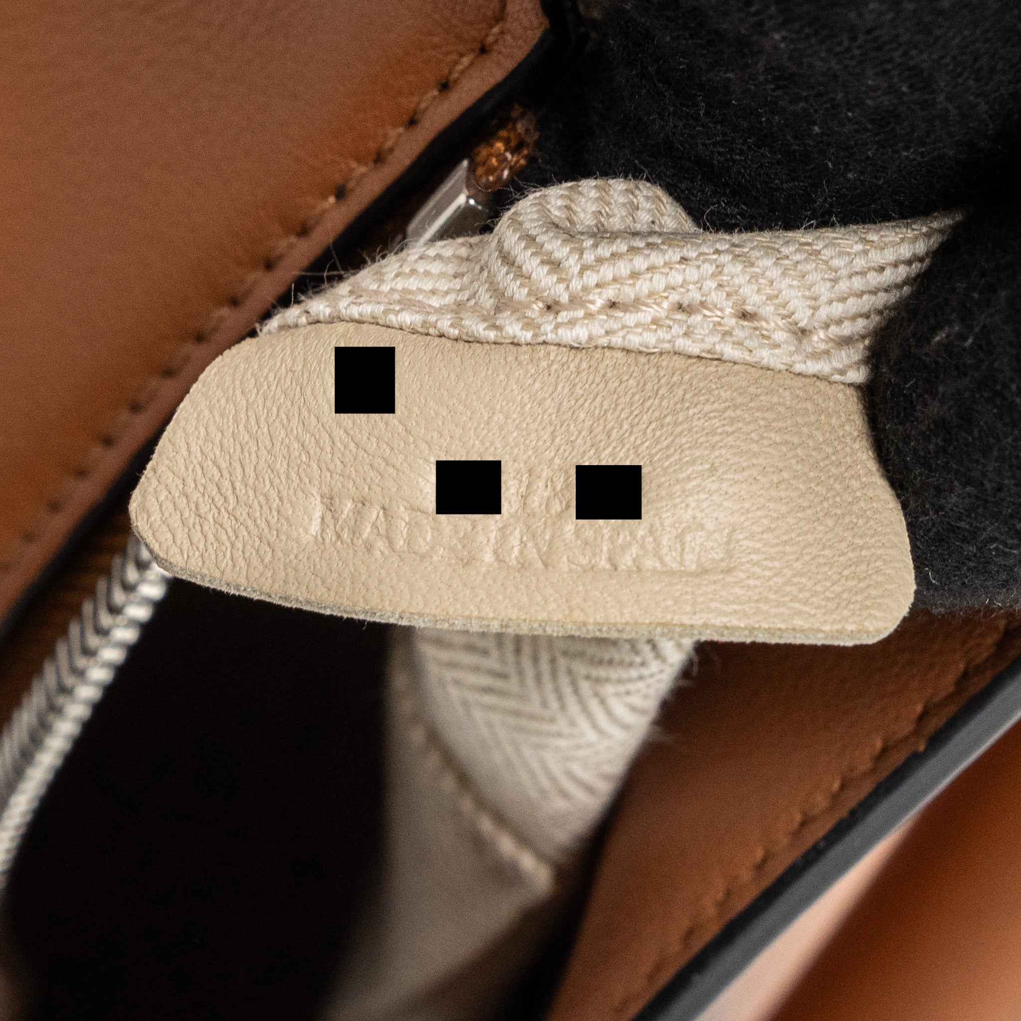 LOEWE PUZZLE BAG IN CLASSIC CALFSKIN TAN SHW