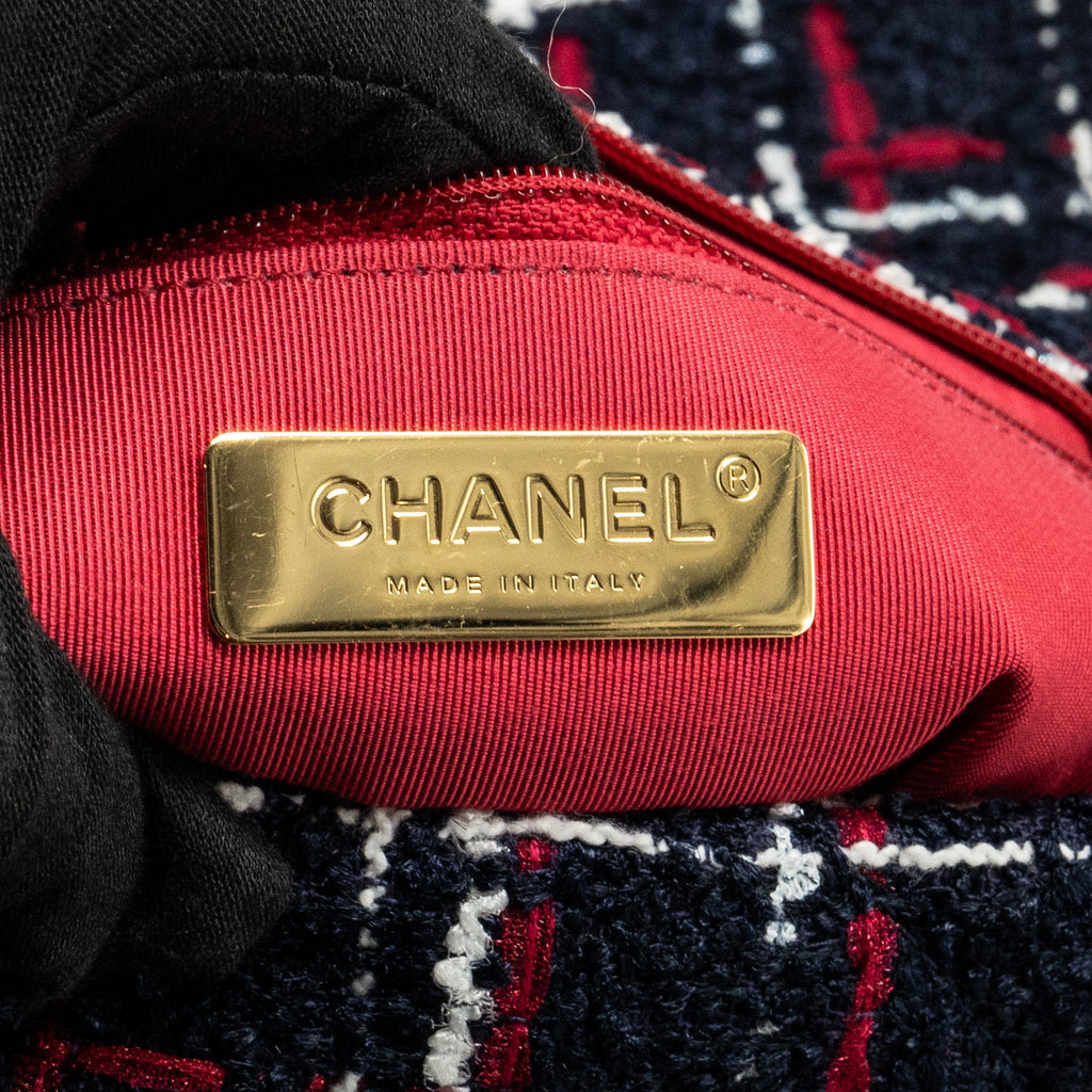 CHANEL SMALL 19 BAG TWEED MULTICOLOUR WITH MULTICOLOUR HARDWARE