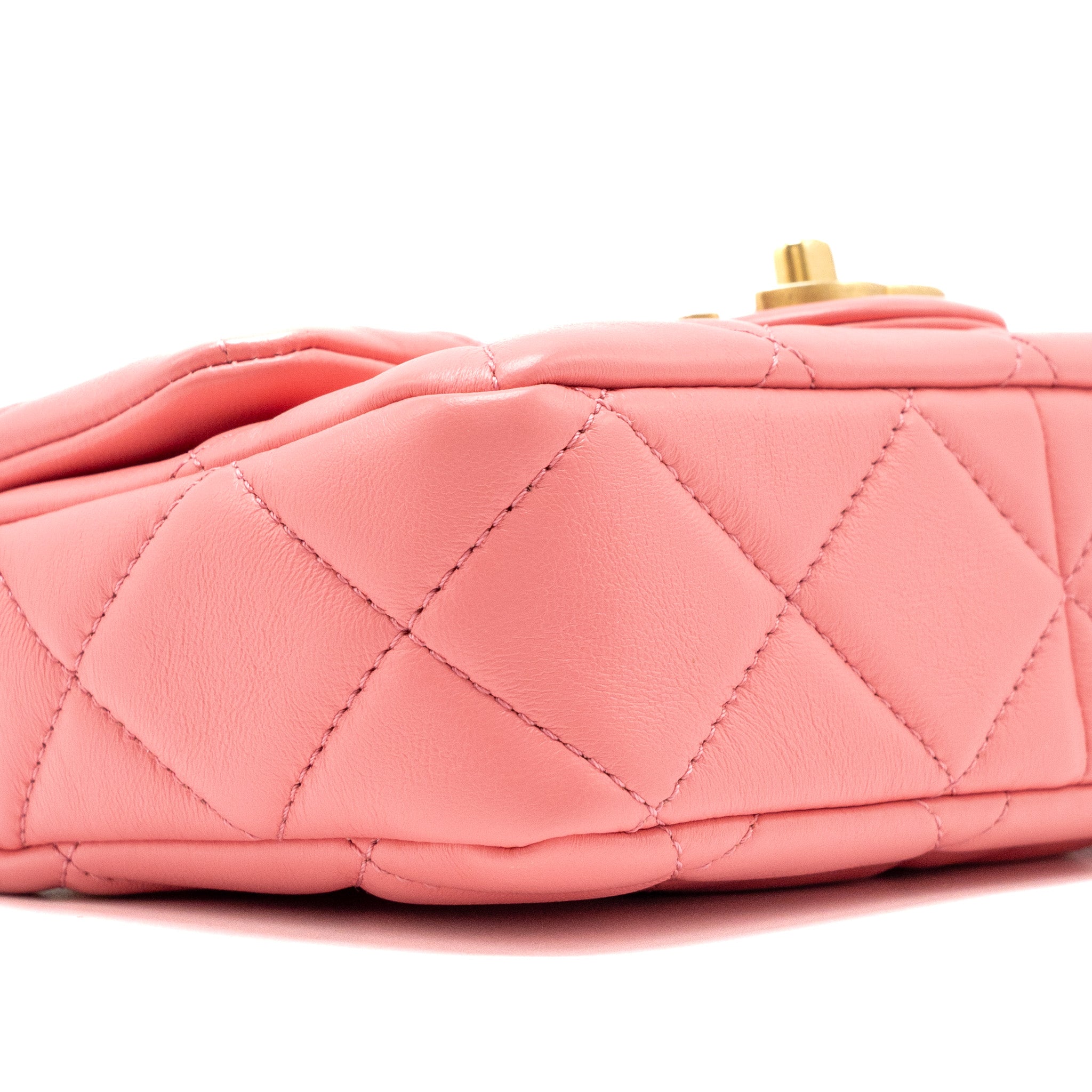 CHANEL 22P MINI SQUARE FLAP BAG LAMBSKIN PINK ENAMEL/GOLD HARDWARE(MICROCHIP)