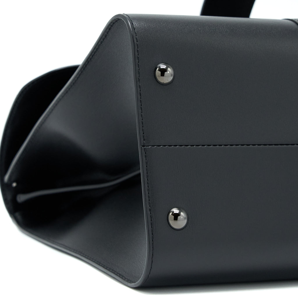 DELVAUX L’HUMOUR BRILLANT CECI N'EST PAS UN DELVAUX BAG BLACK
